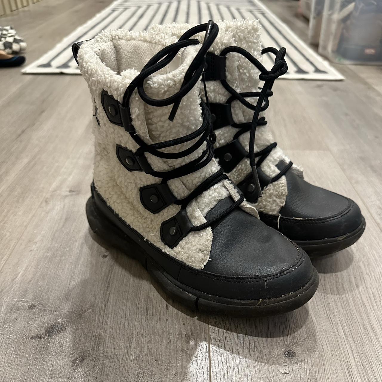 Sorel on sale size 5