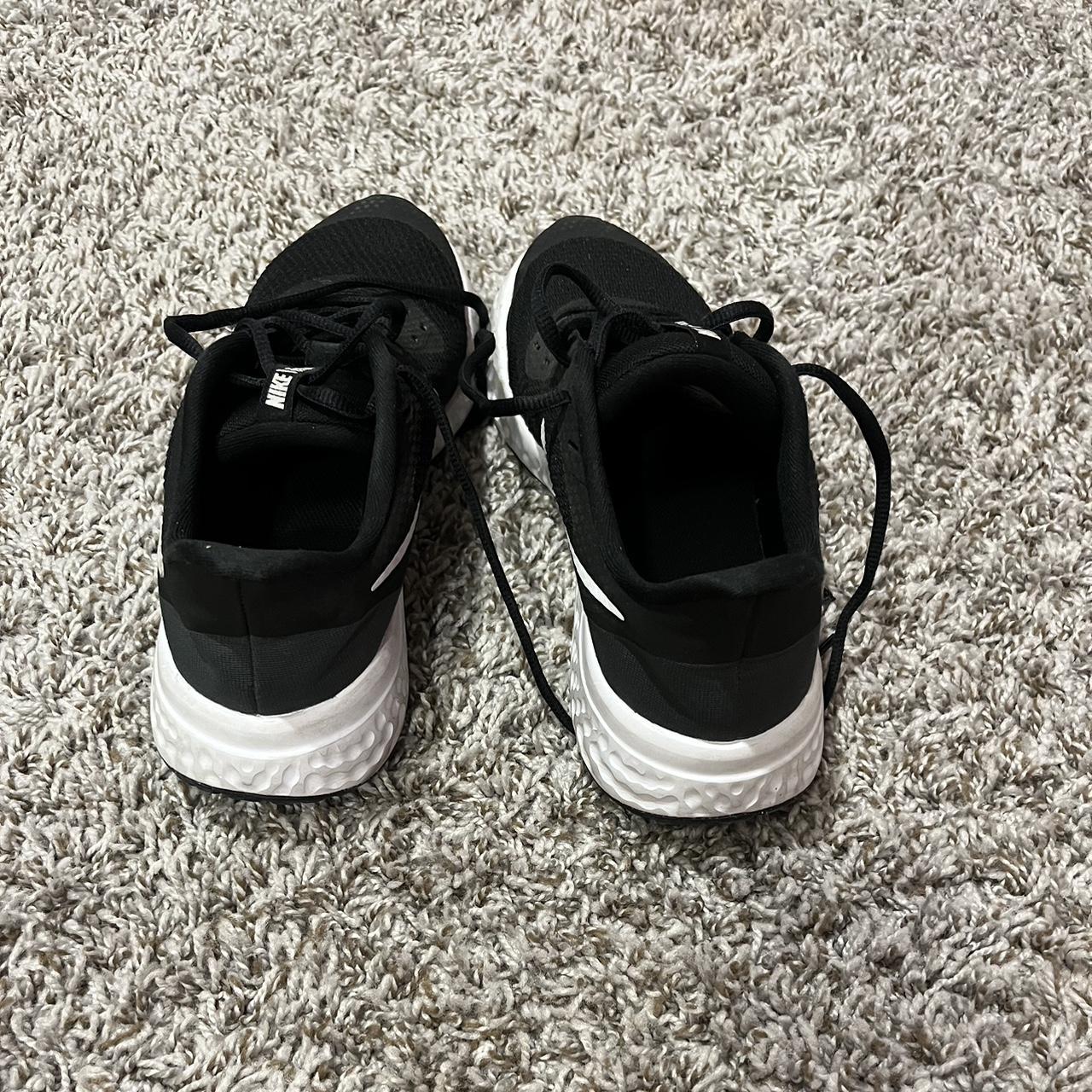 cheap black nike tennis shoes