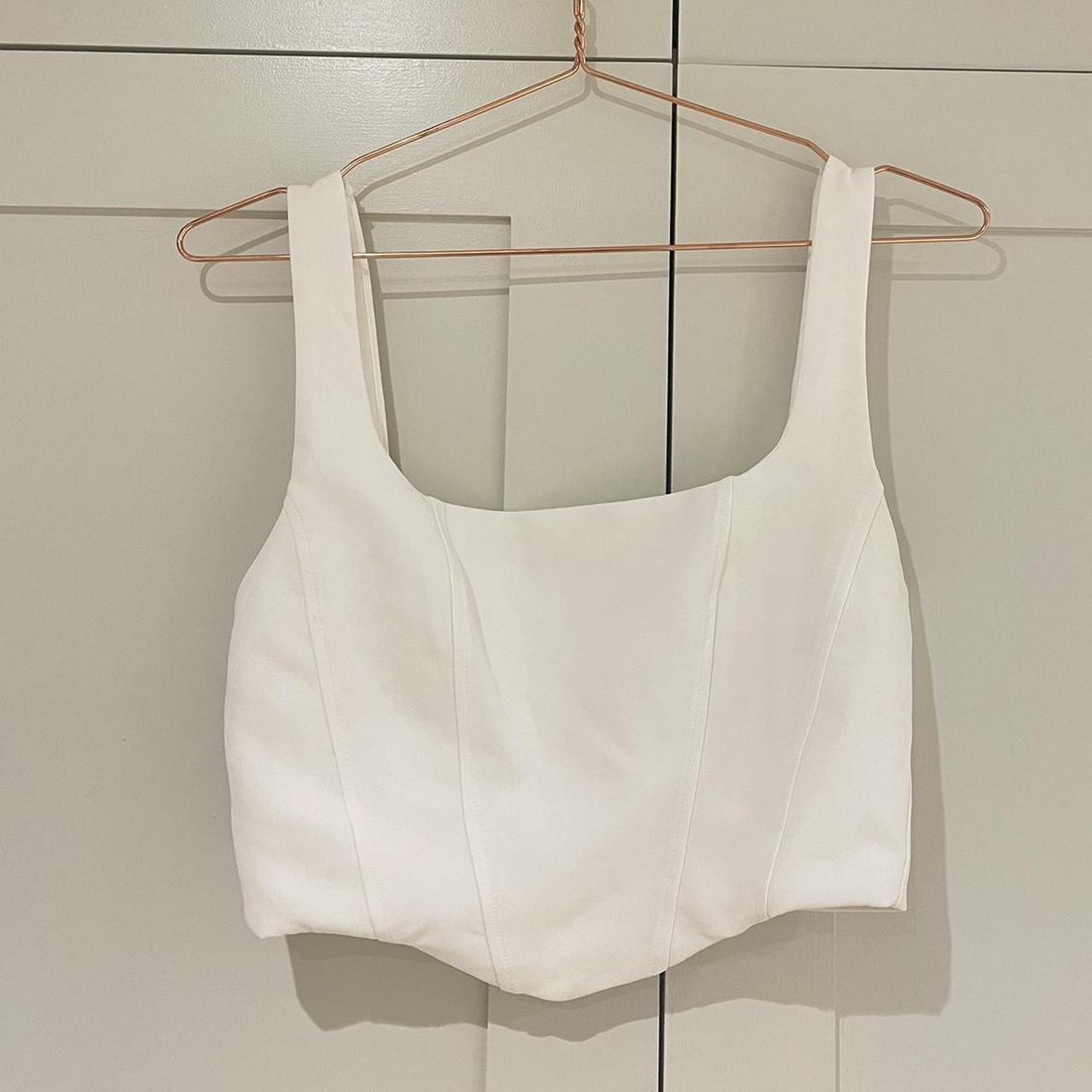 Stradivarius Women's White Crop-top | Depop