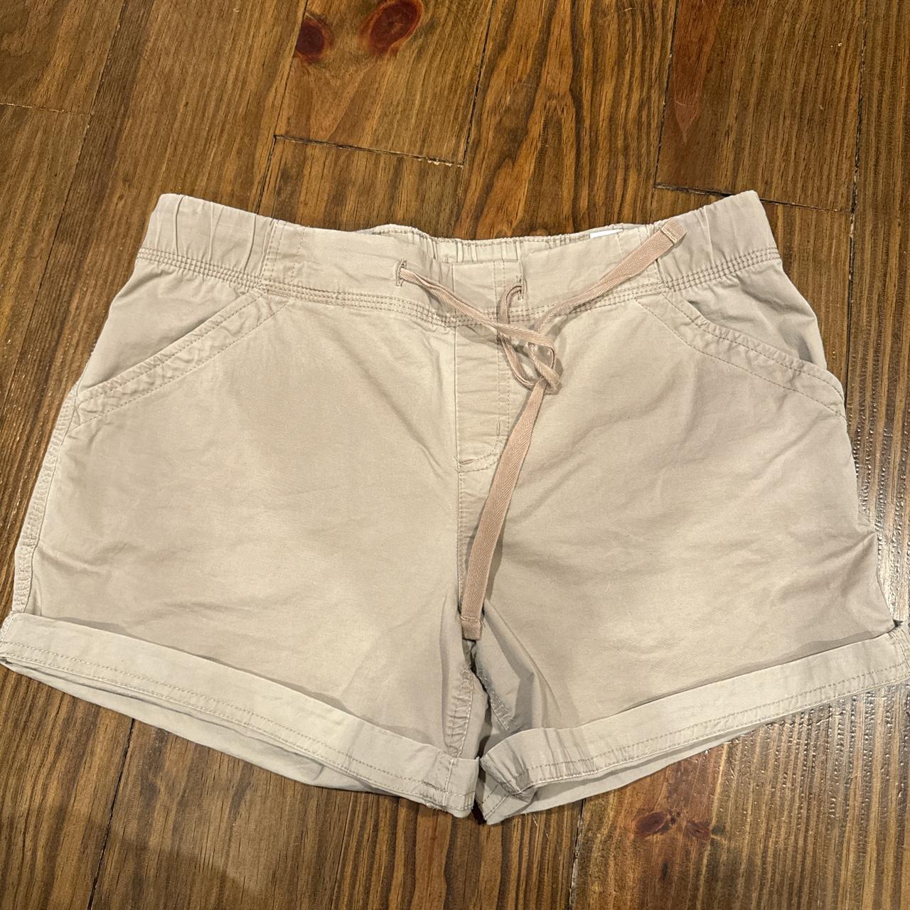 Size 8 eddie bauer tan shorts - Depop