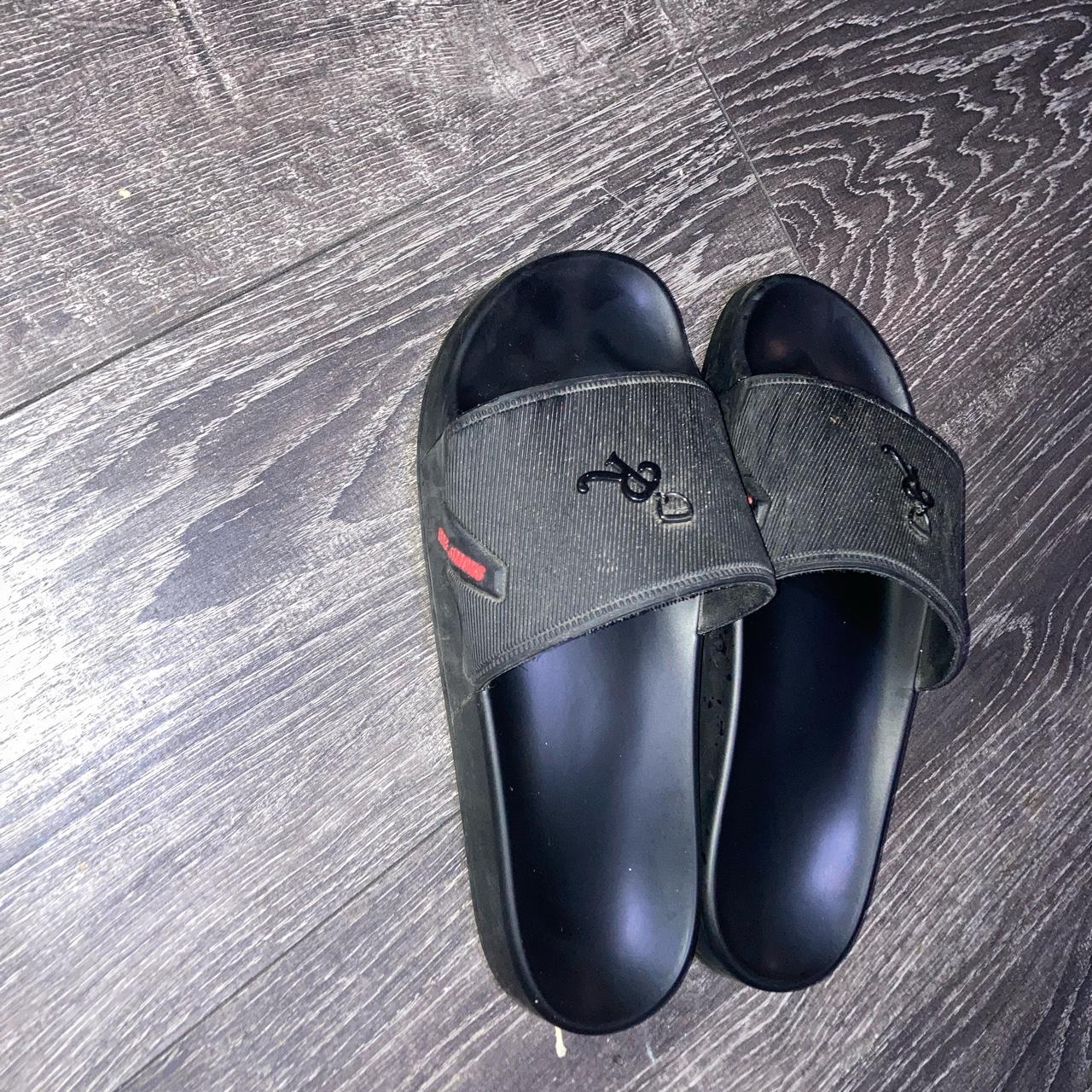 Simons slippers 2025