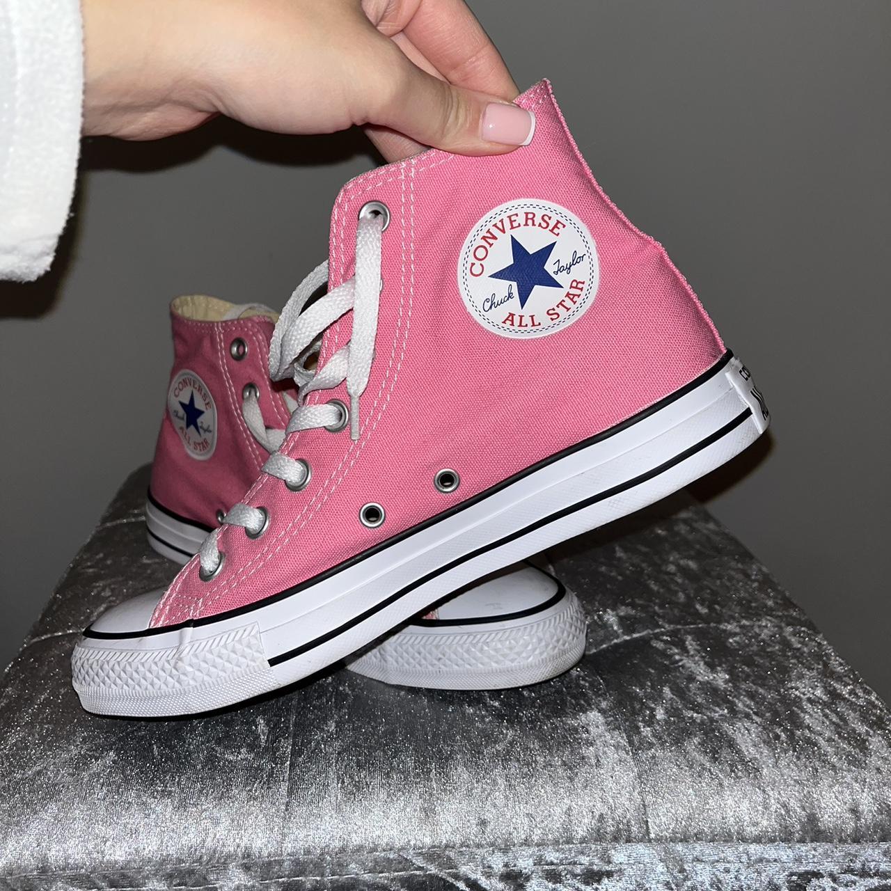 Barbie pink converse, only worn once, look brand new... - Depop