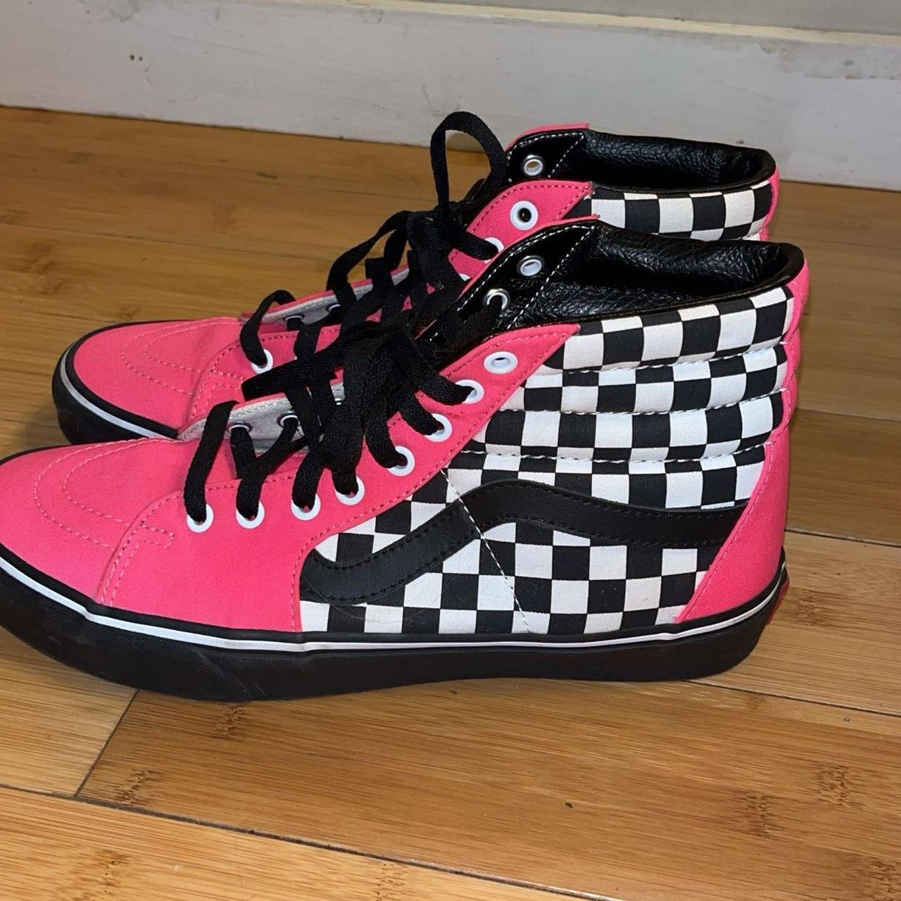 Vans hot outlet pink high tops