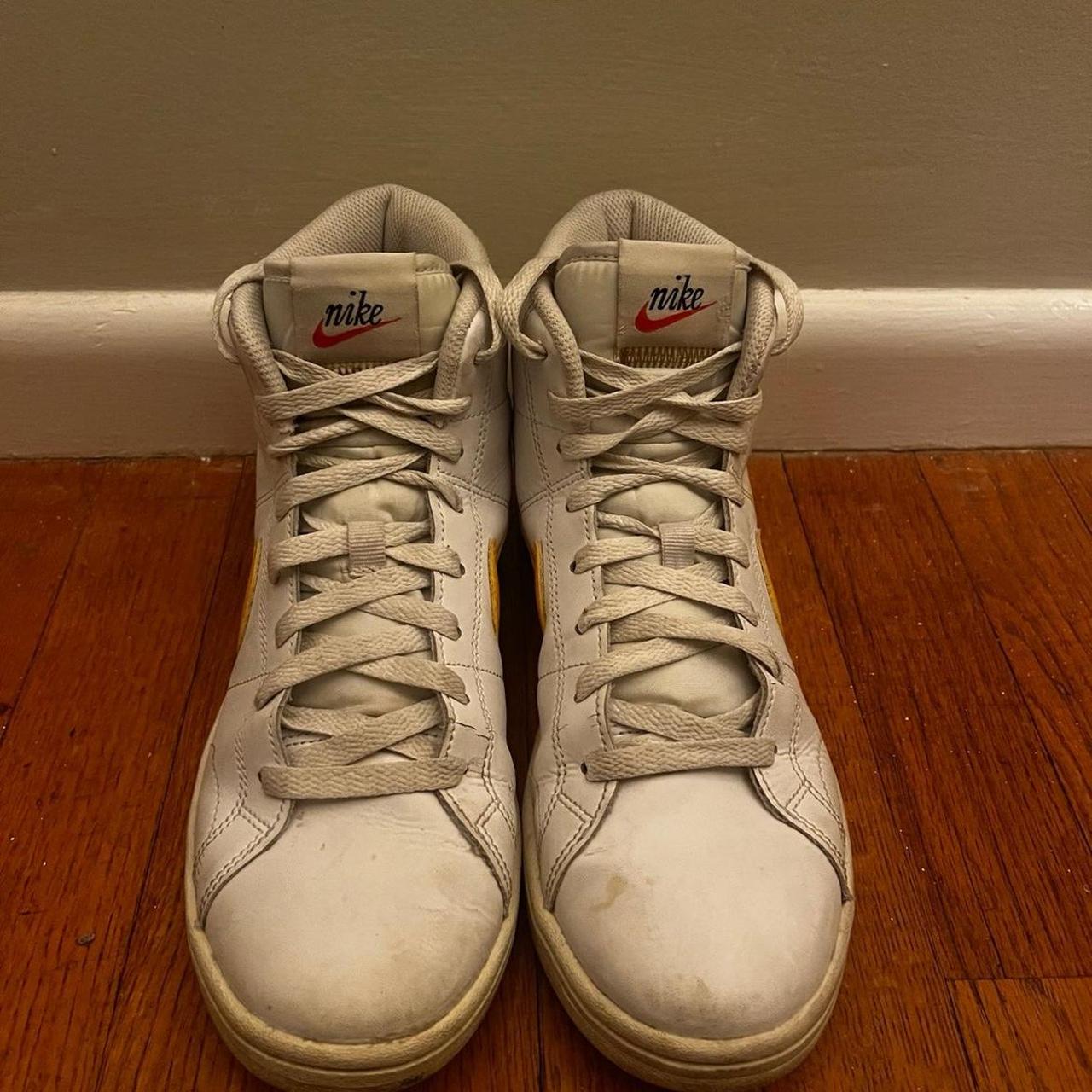 wmns nike court royale 2 mid