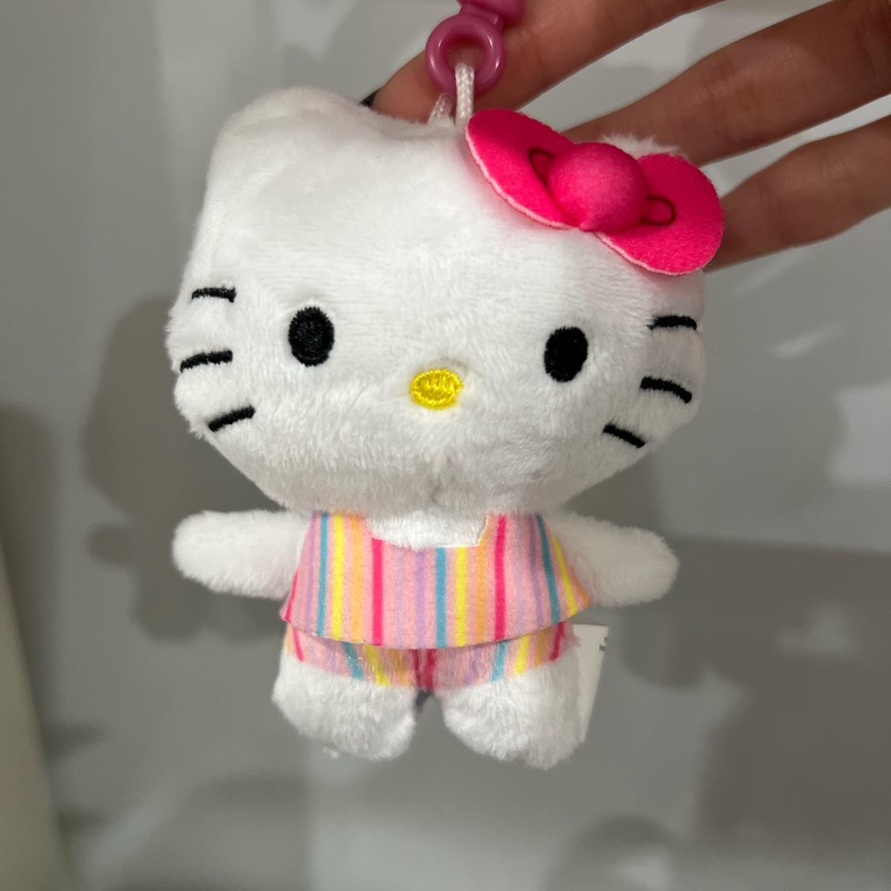 Hello Kitty Plush Dangler Never been used before. - Depop