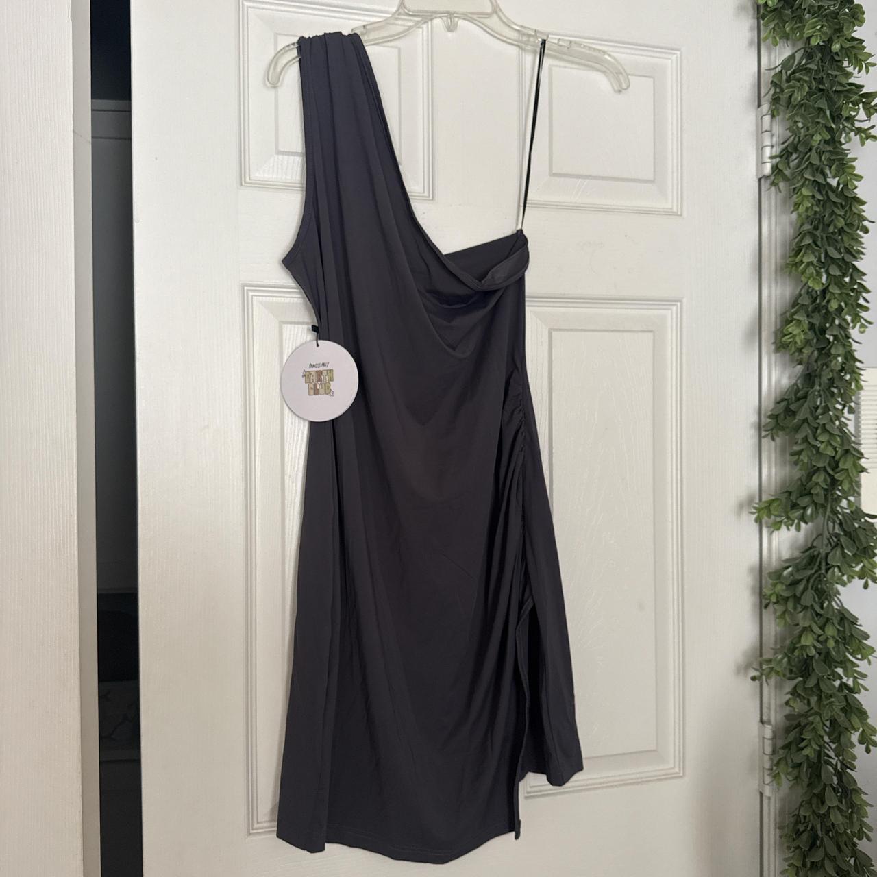 item listed by alidoz