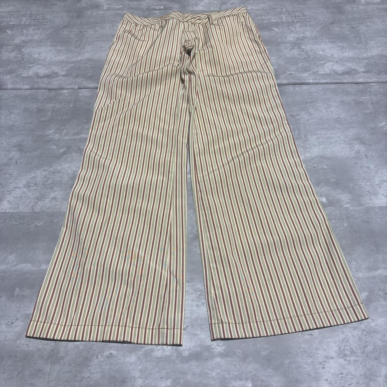 item listed by y2k_deals