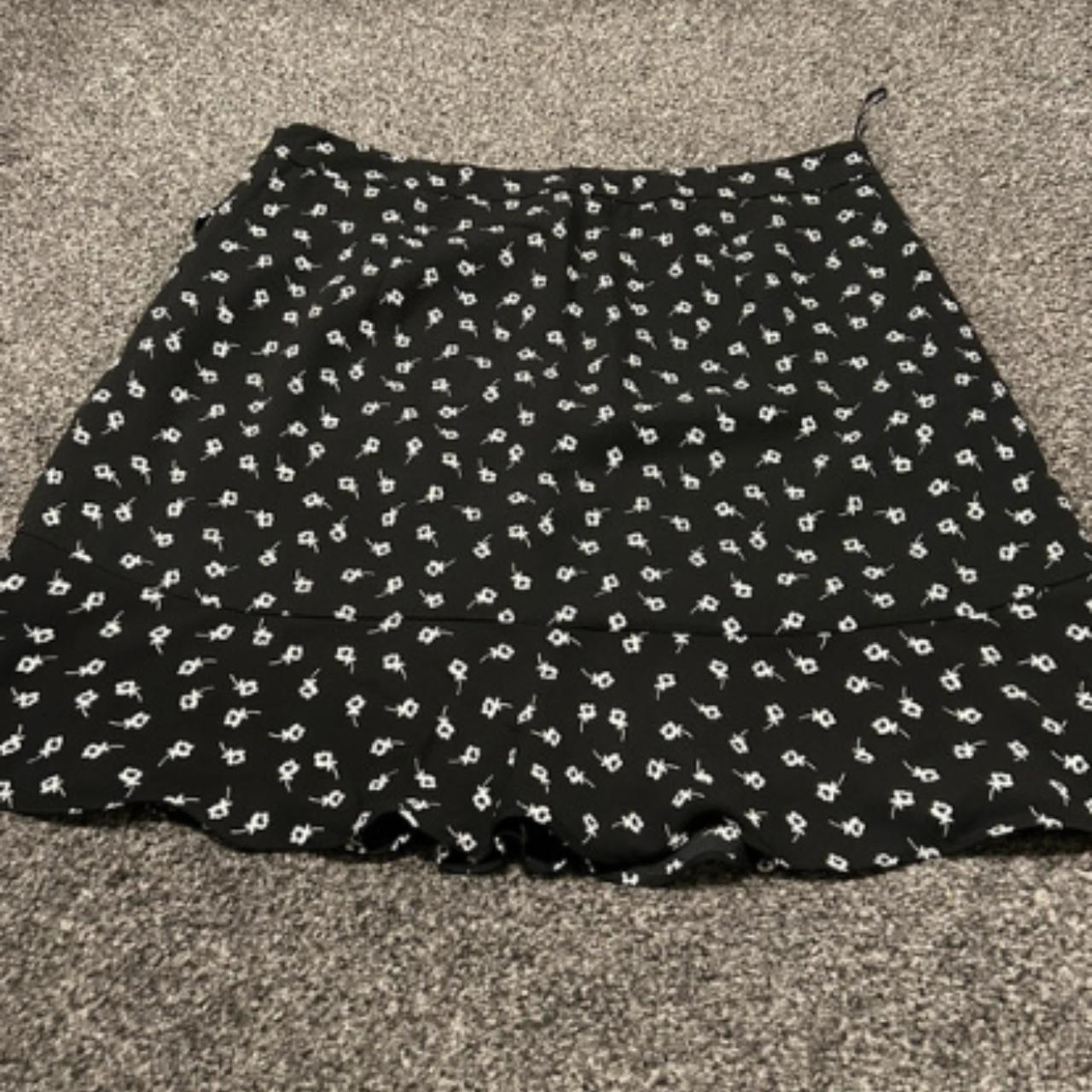 skirt - Depop