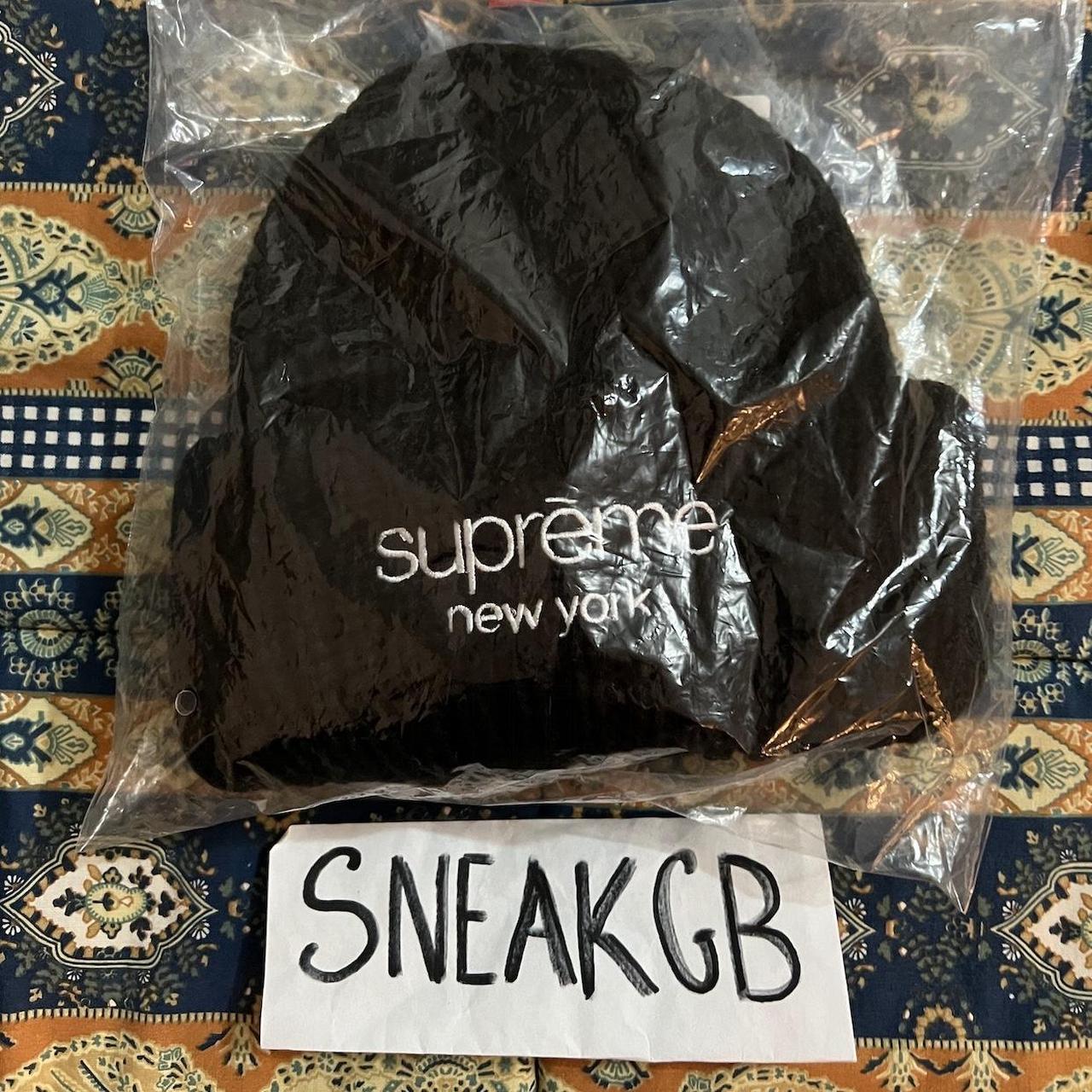 Supreme Classic Logo Chunky Ribbed Beanie hat cuff