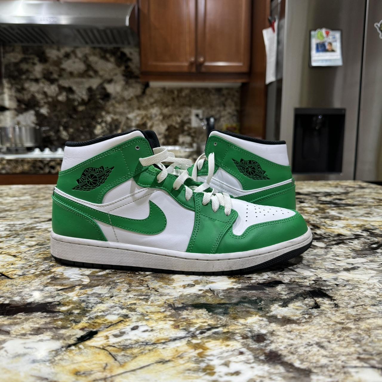 Air Jordan 1 Mid 