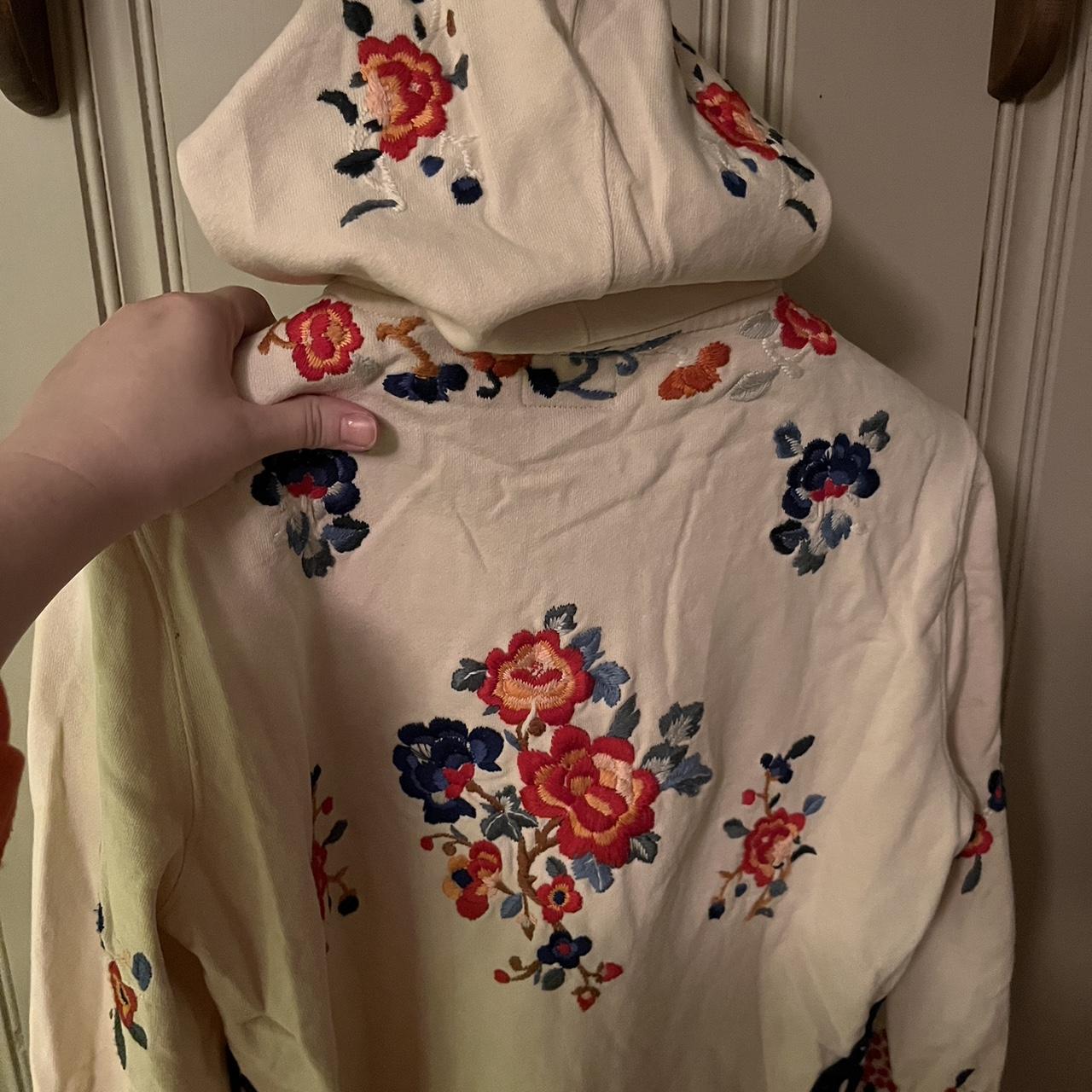 Early 2000s Lucky Brand hoodie with beautiful, - Depop