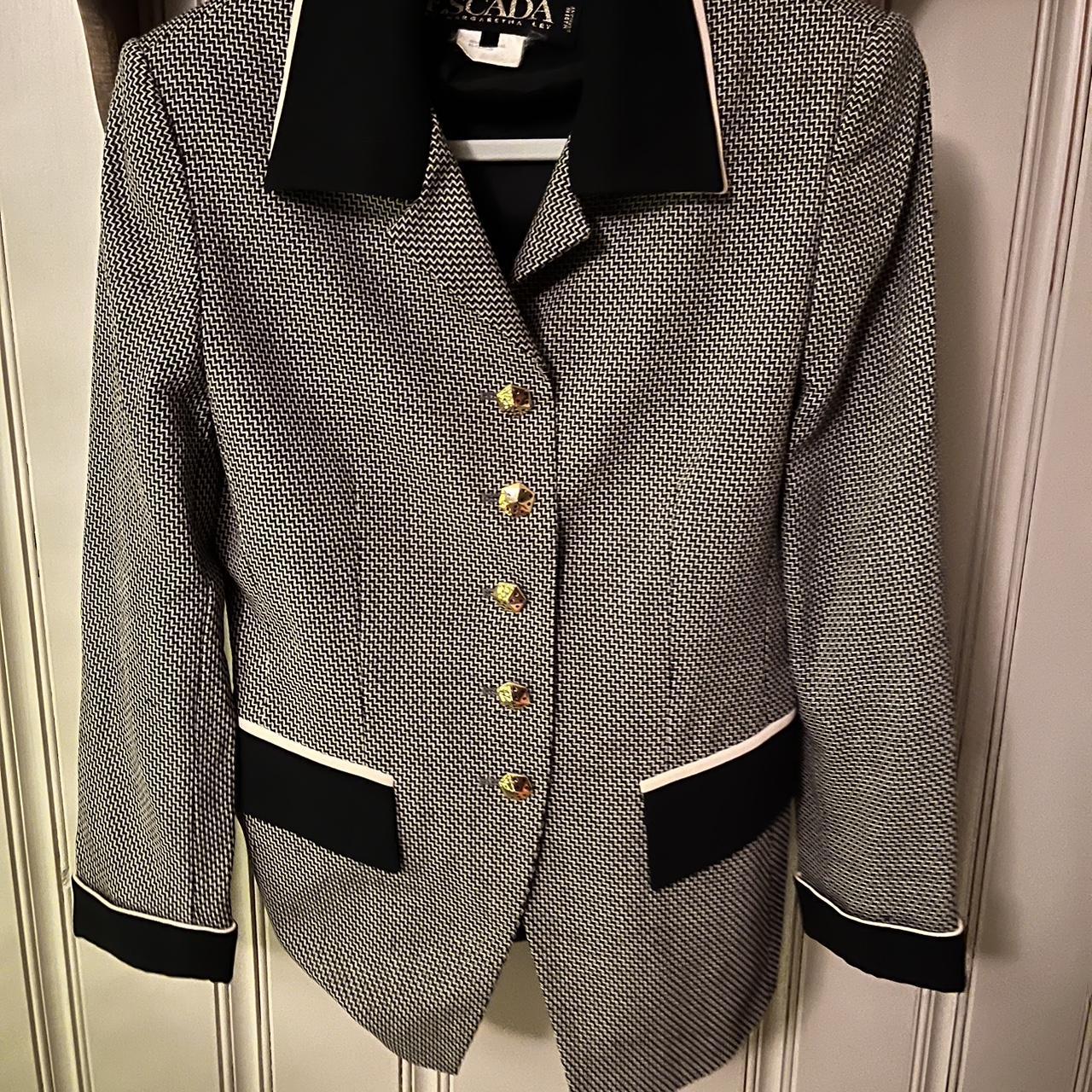 Escada on sale blazer vintage