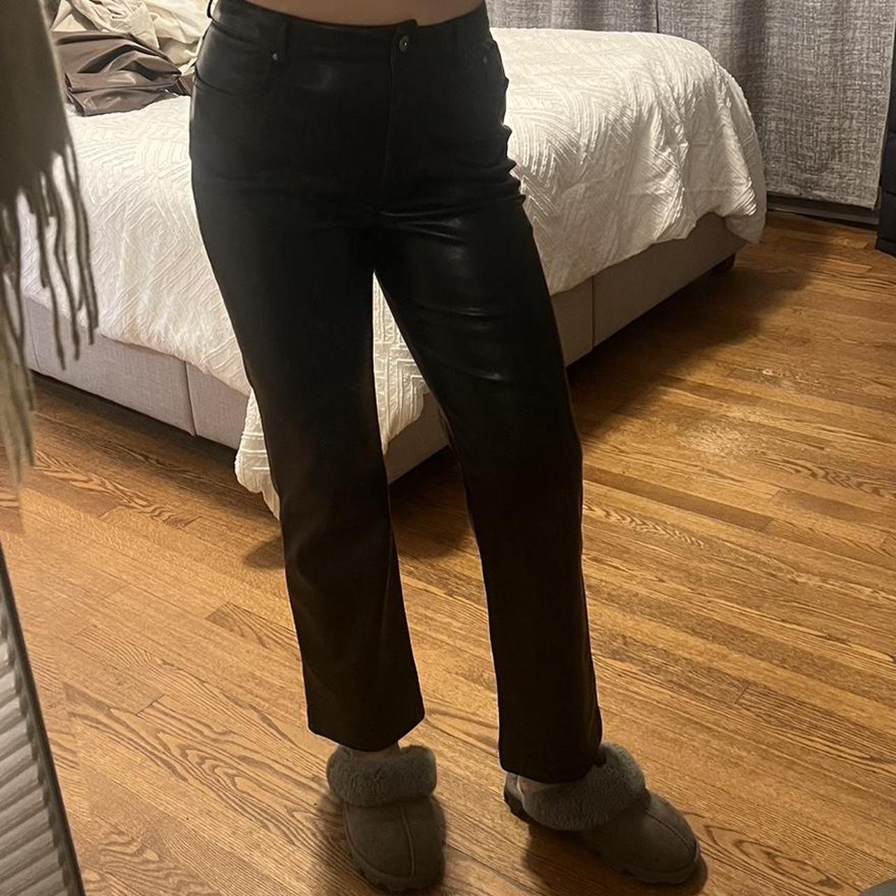 item listed by isabellaferullo