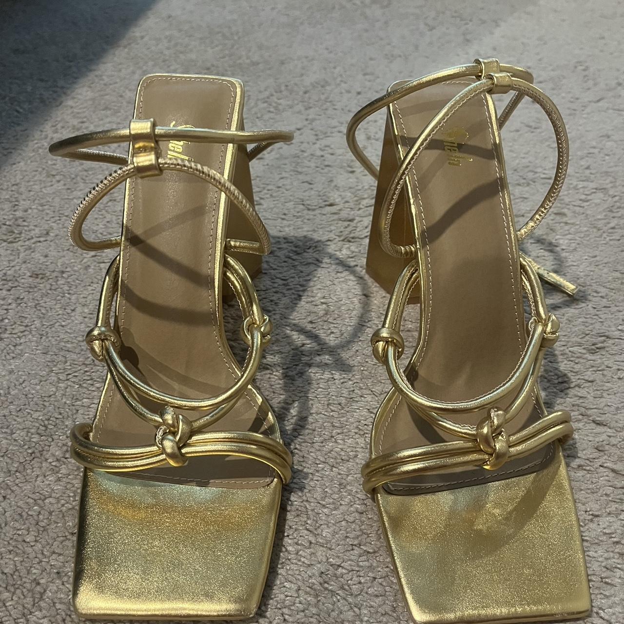 item listed by couturegrl