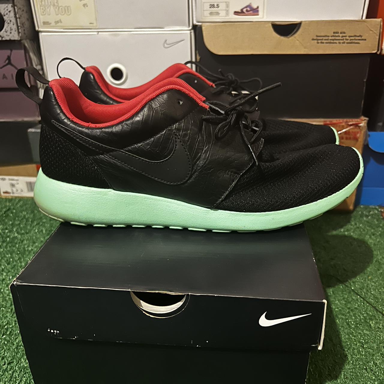 Nike Yeezy Roshe defetive Run