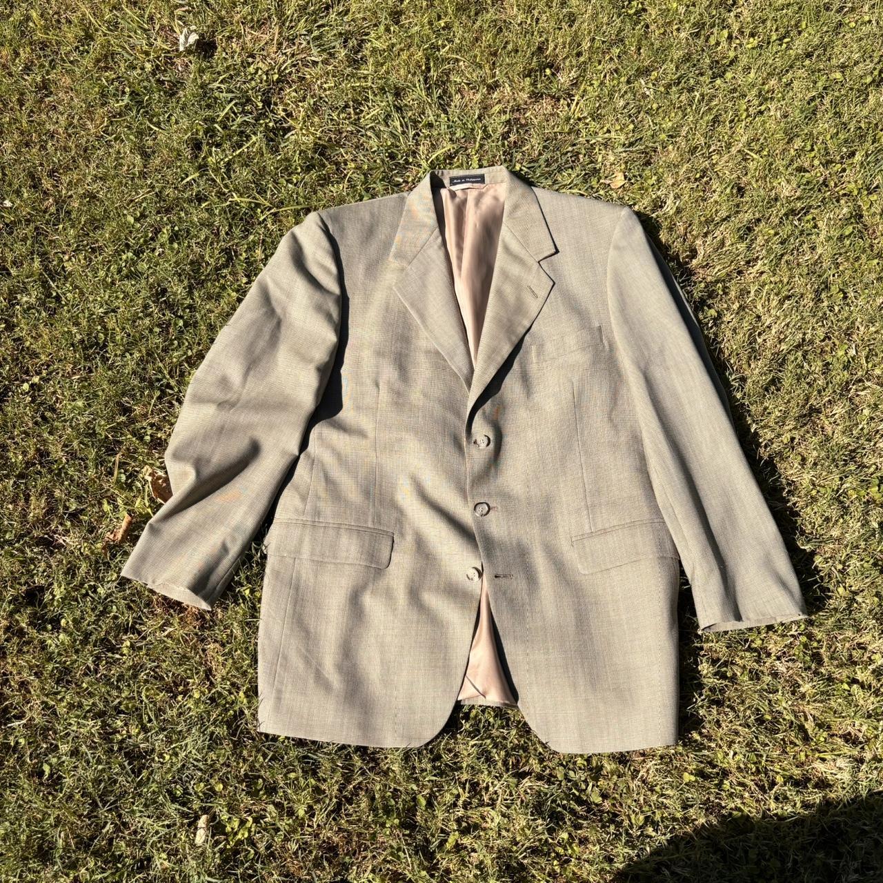 Tan and cream vintage suit Jacket size 43L has two... Depop