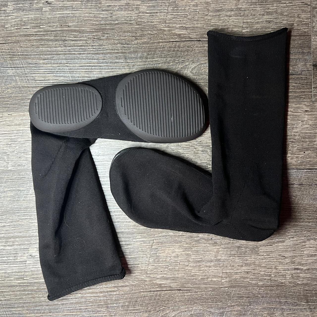 yeezy socks black