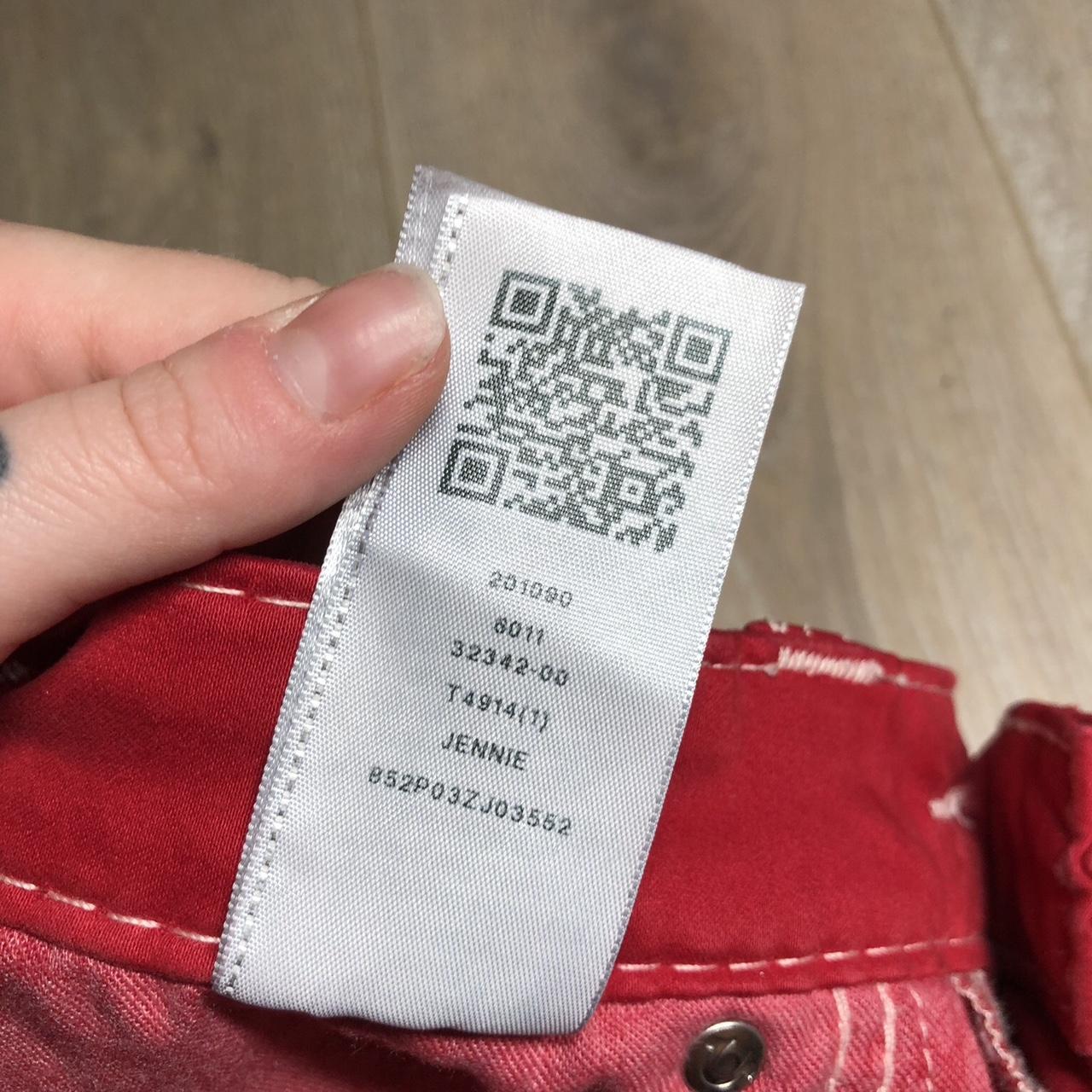 TRUE RELIGION スキニー　デニム　sexyy red Sexyy Red Outfit from June 10, 2023 | WHAT'S ON THE STAR?