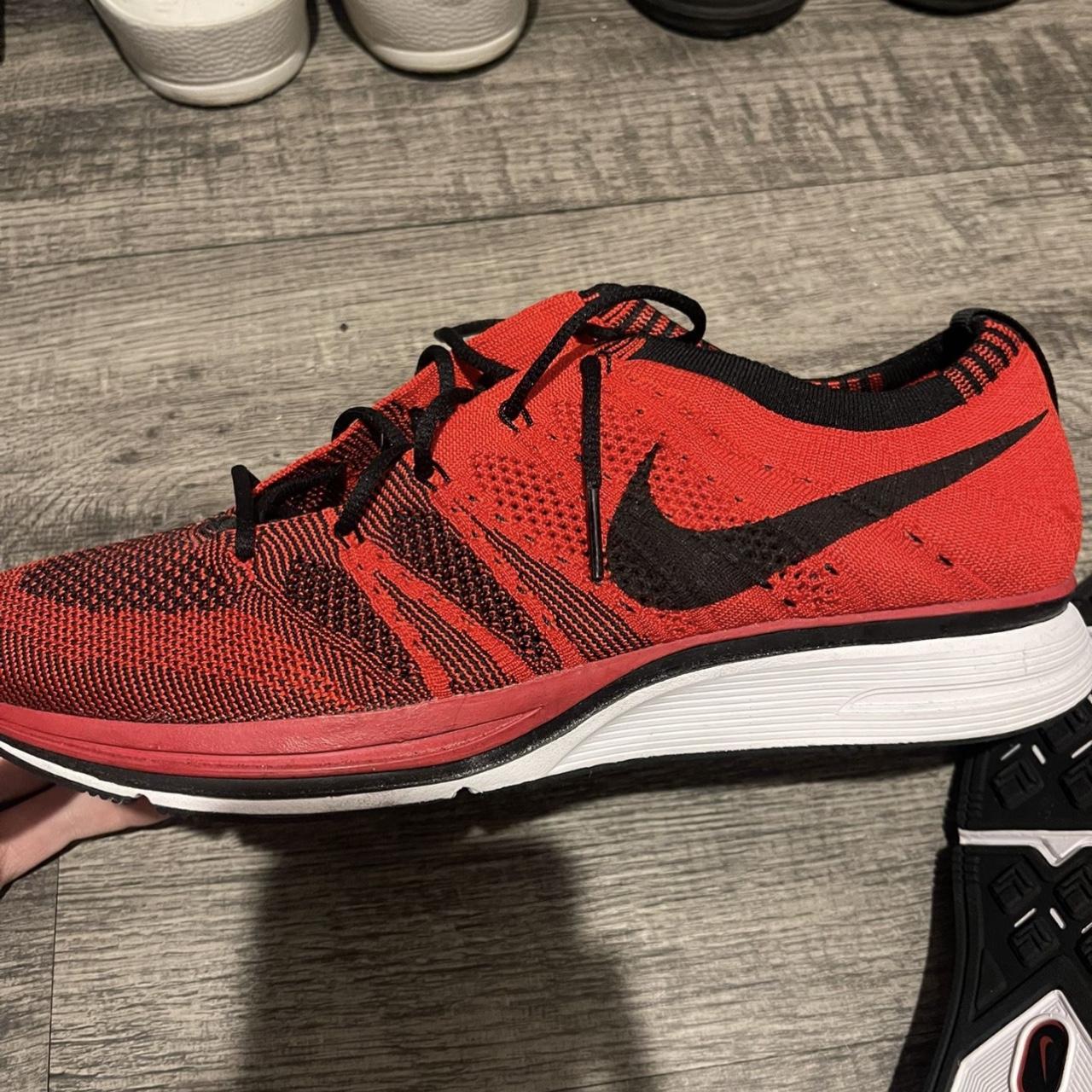 nike flyknit racer size 6