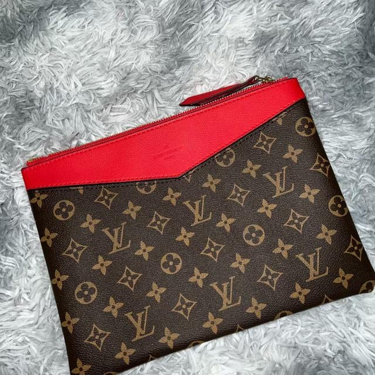 Lv bag - Depop