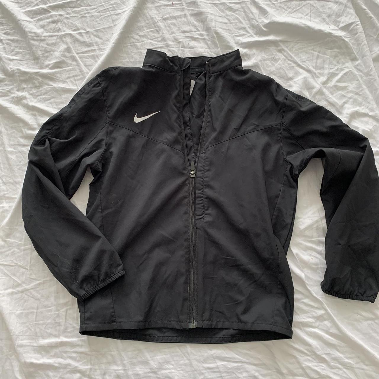 Nike Women's Black Jacket | Depop