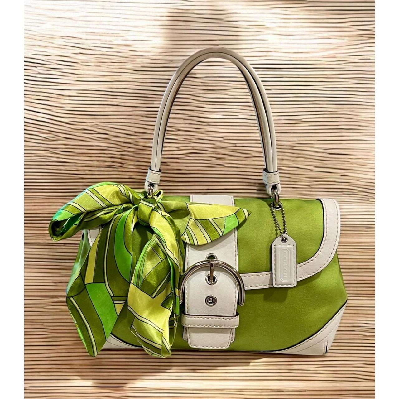 item listed by theposhpatina