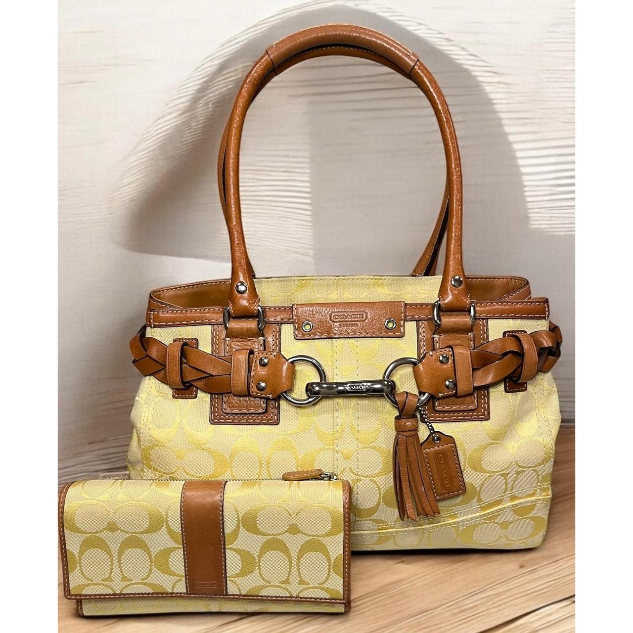 item listed by theposhpatina