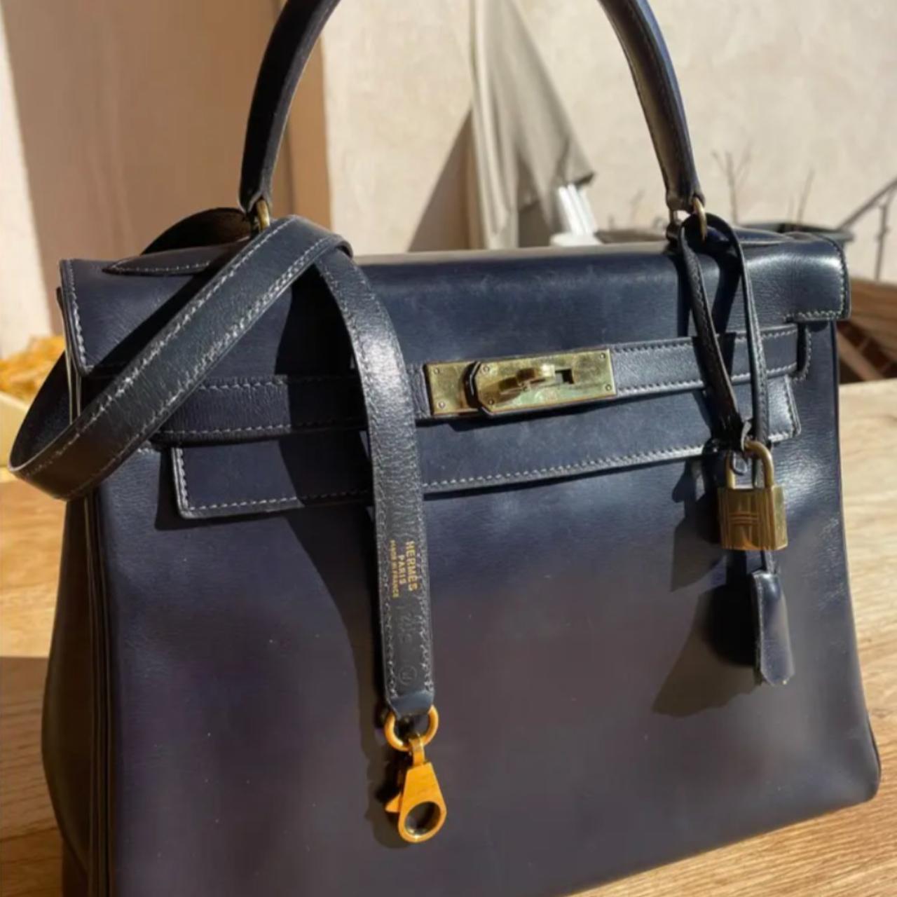 Hermès KELLY 28 LEATHER HANDBAG Exceptional ... - Depop