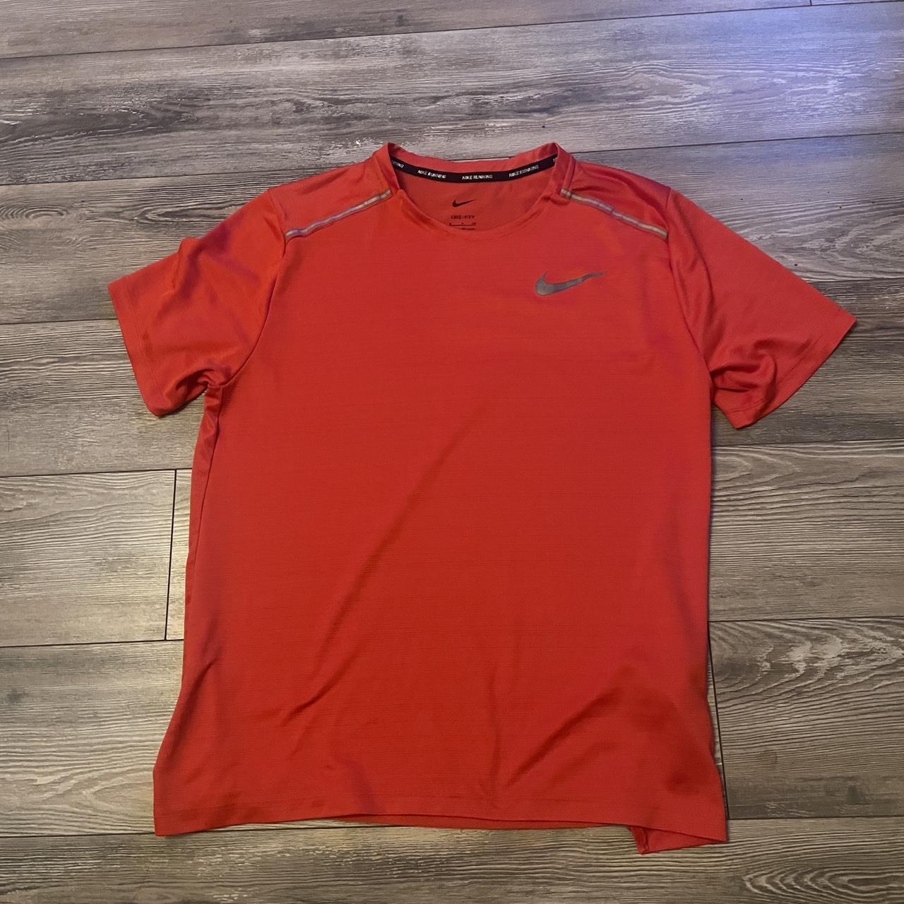 Red Nike Miller Size Small Good condition - Depop