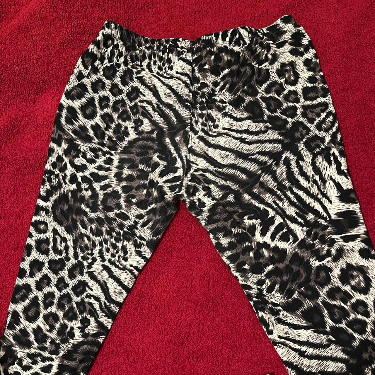 Small Mossimo cotton black skinny leggings. Y2k and - Depop