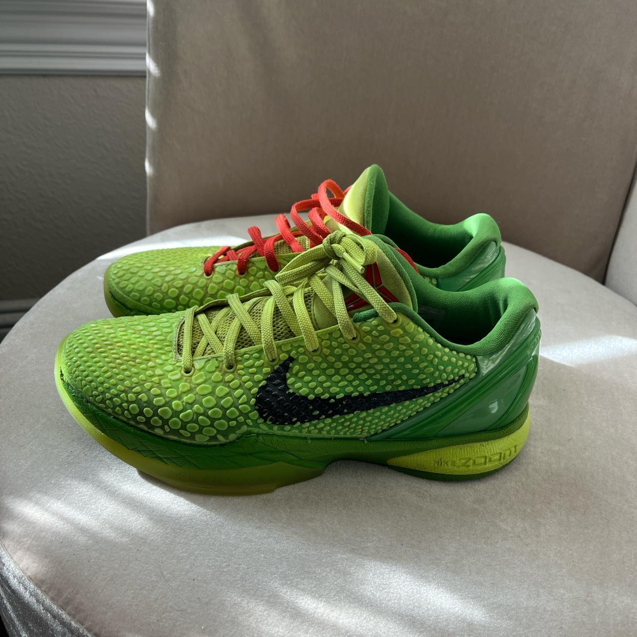 Kobe 6 grinches size 9 NO BOX #kobe #size9 #Grinches - Depop