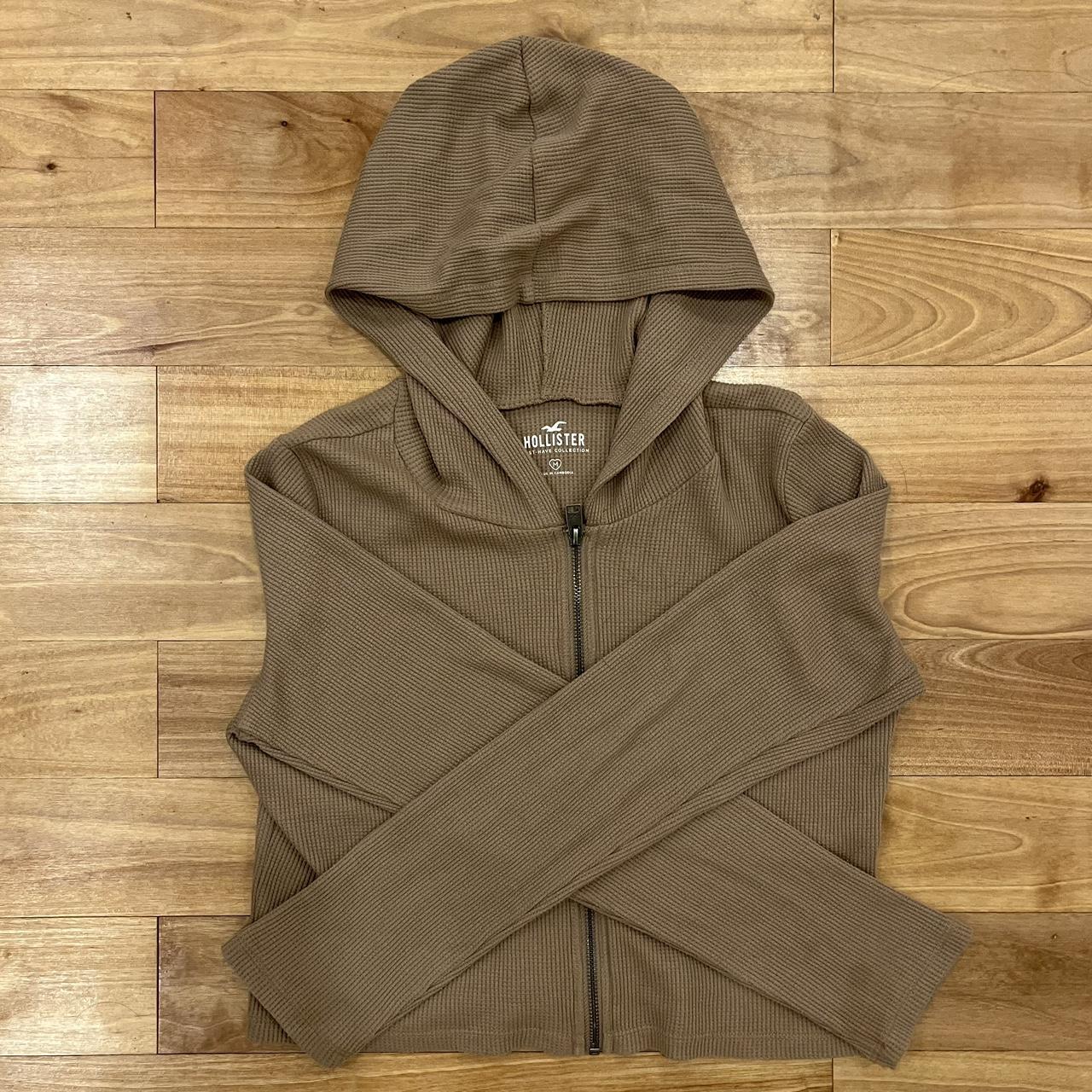 ୨୧ brown hollister cropped waffle jacket ୨୧ fits Depop