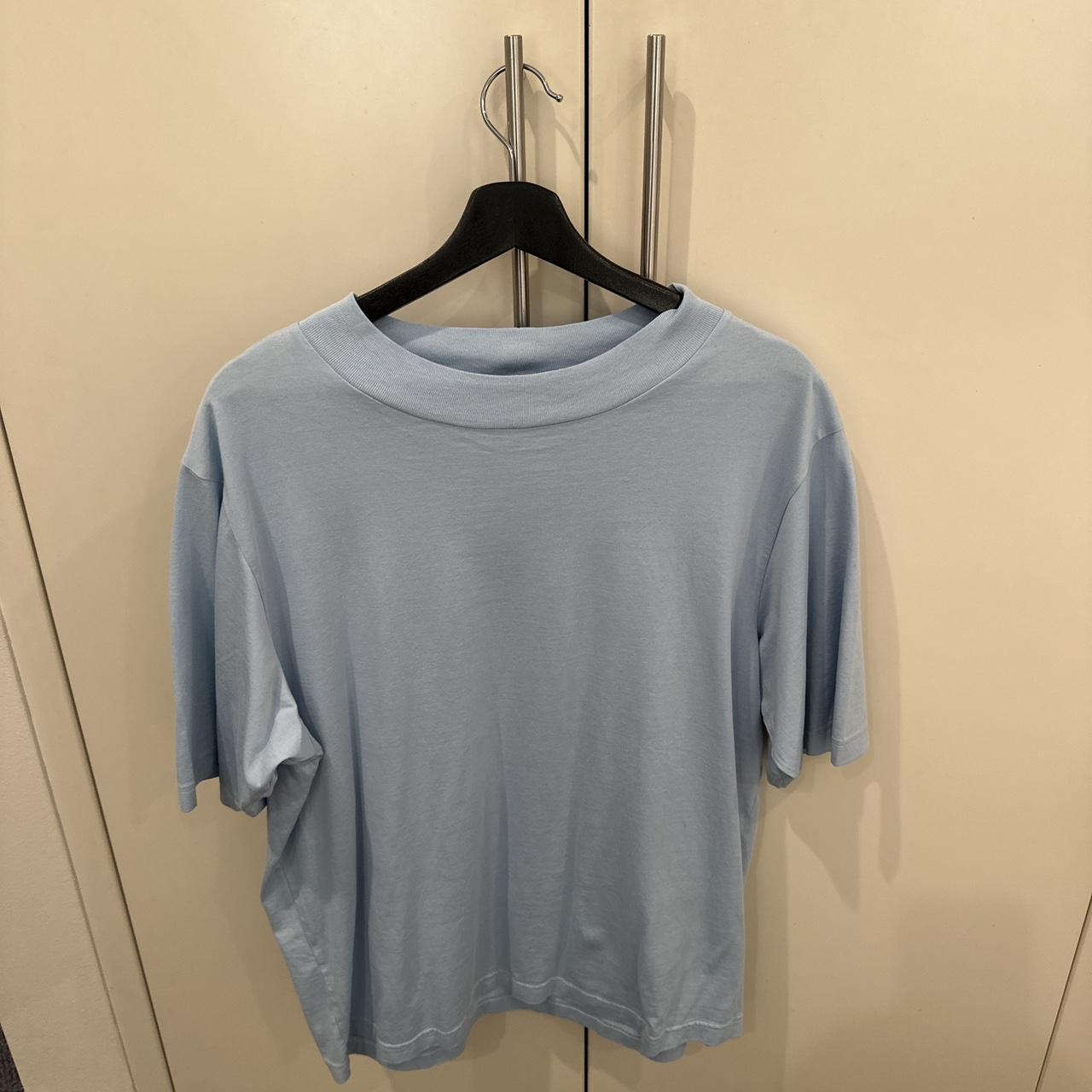 Acne tshirt size m - Depop