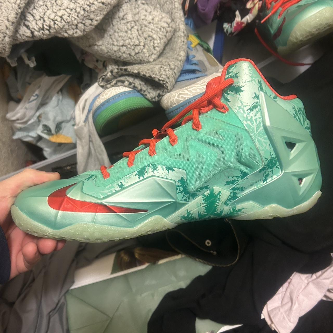 christmas lebrons 11