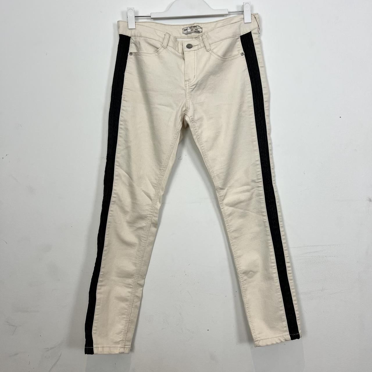 item listed by slnorq