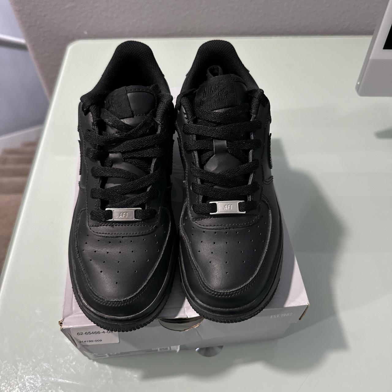 Black trainers fashion size 6