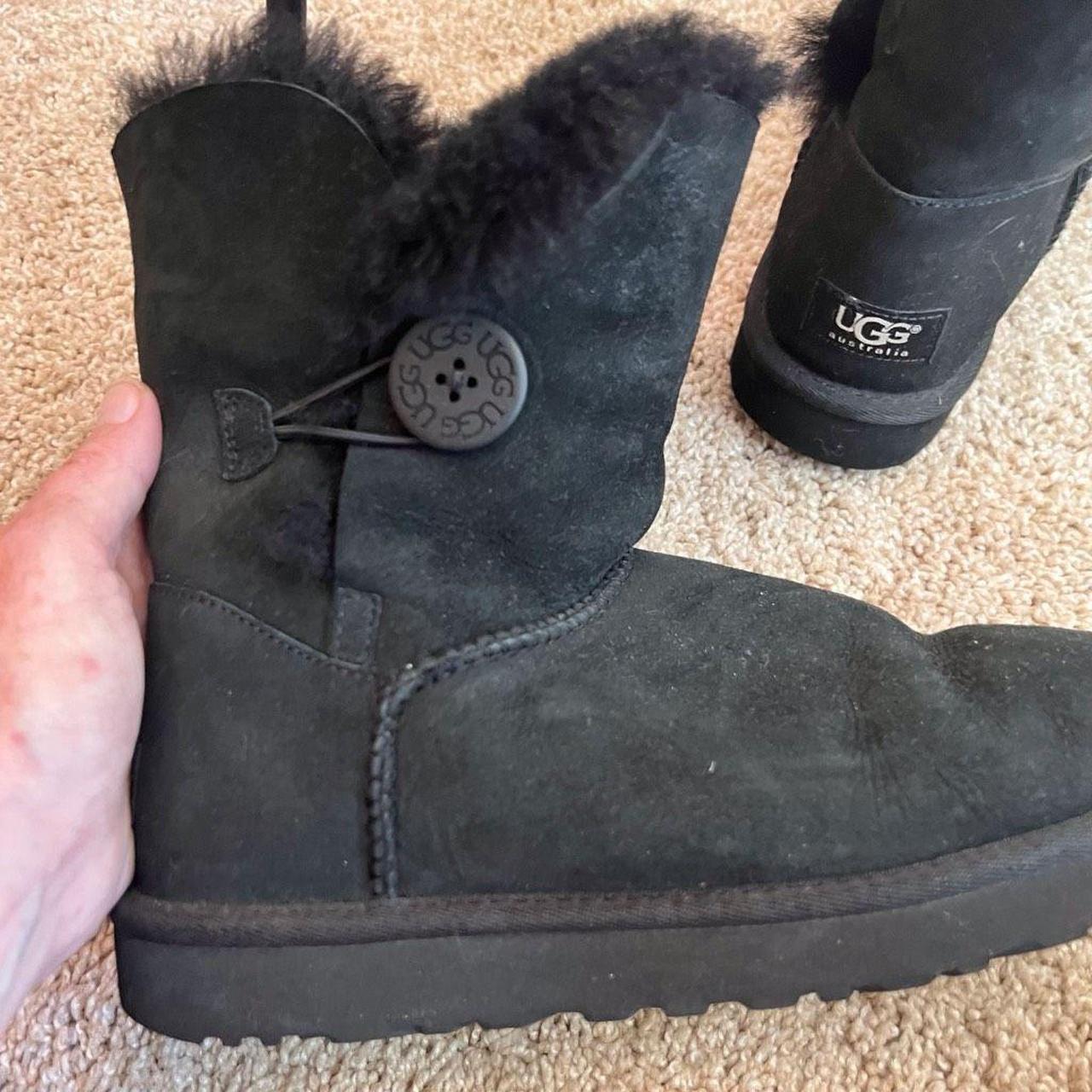 Black bailey button ugg boots best sale