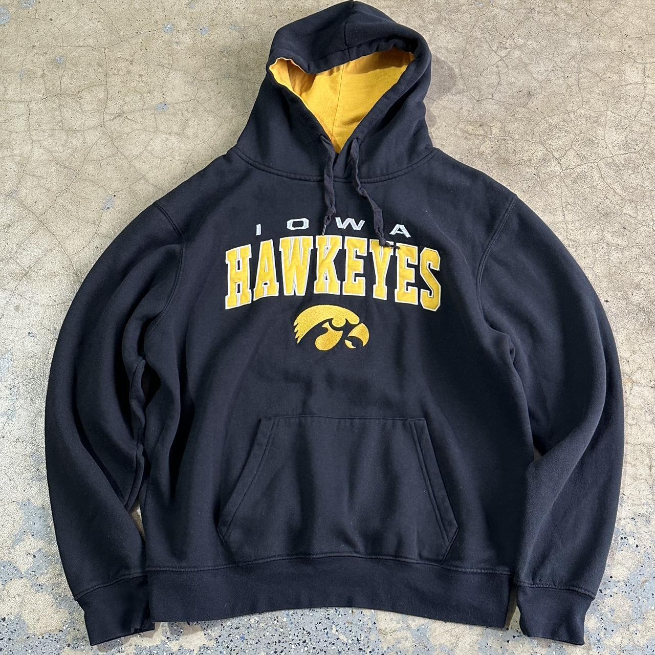 Iowa Hawkeyes Black & buy Yellow Men's Colosseum Hoodie