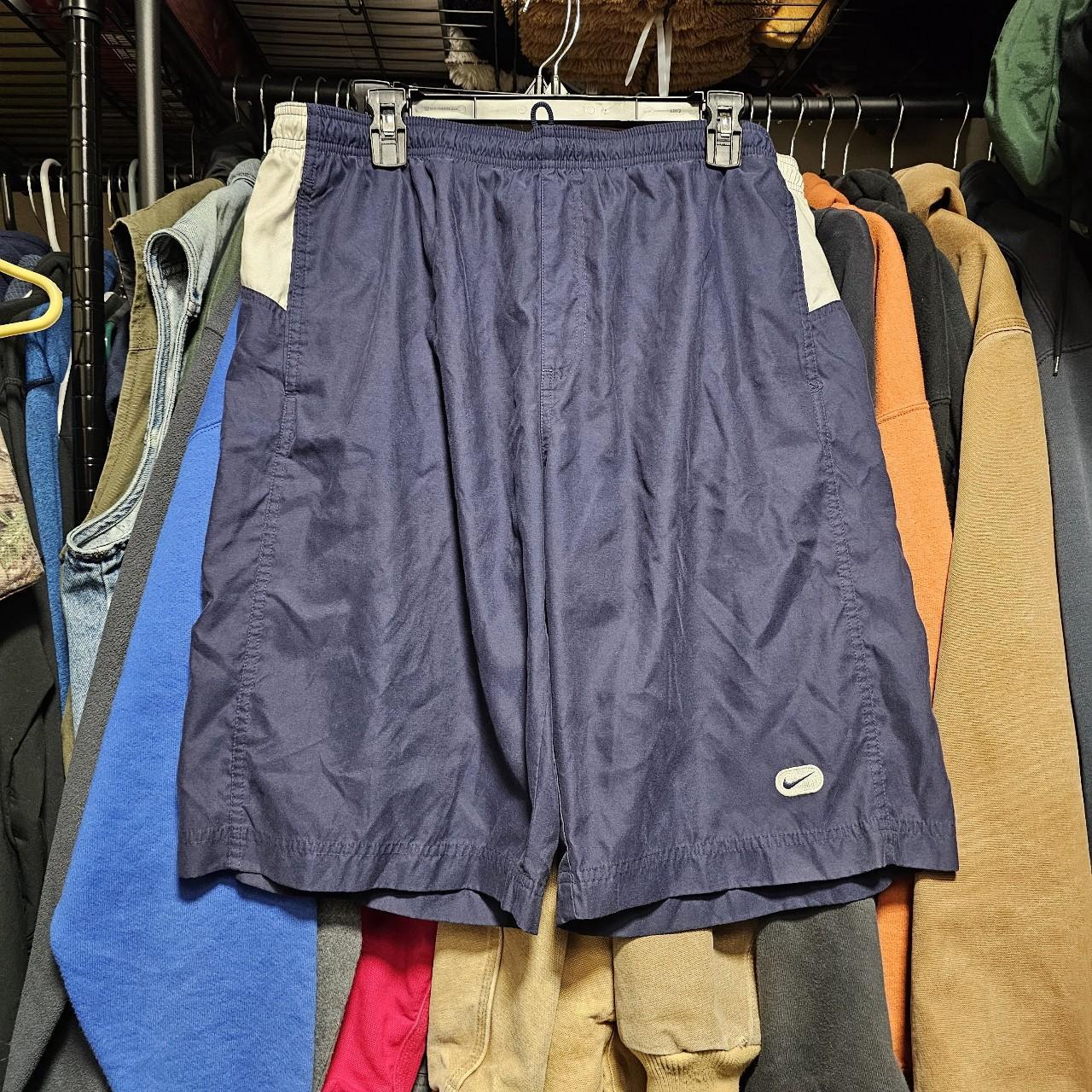 Nike Men's Shorts Navy/Blue L – Y2k Navy Nike shorts with