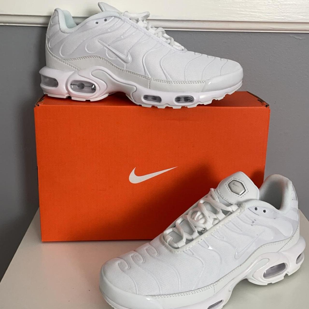 White Nike Tns - Depop