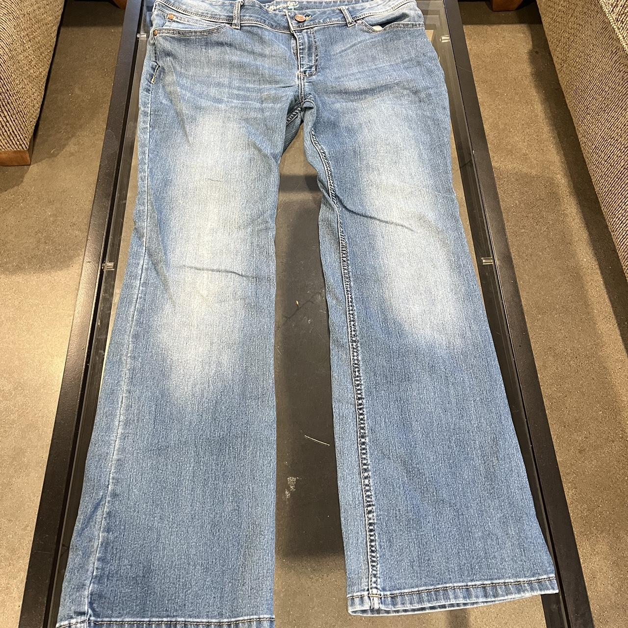 Women’s Wrangler bootcut jeans size 15/16 x 32. In... - Depop