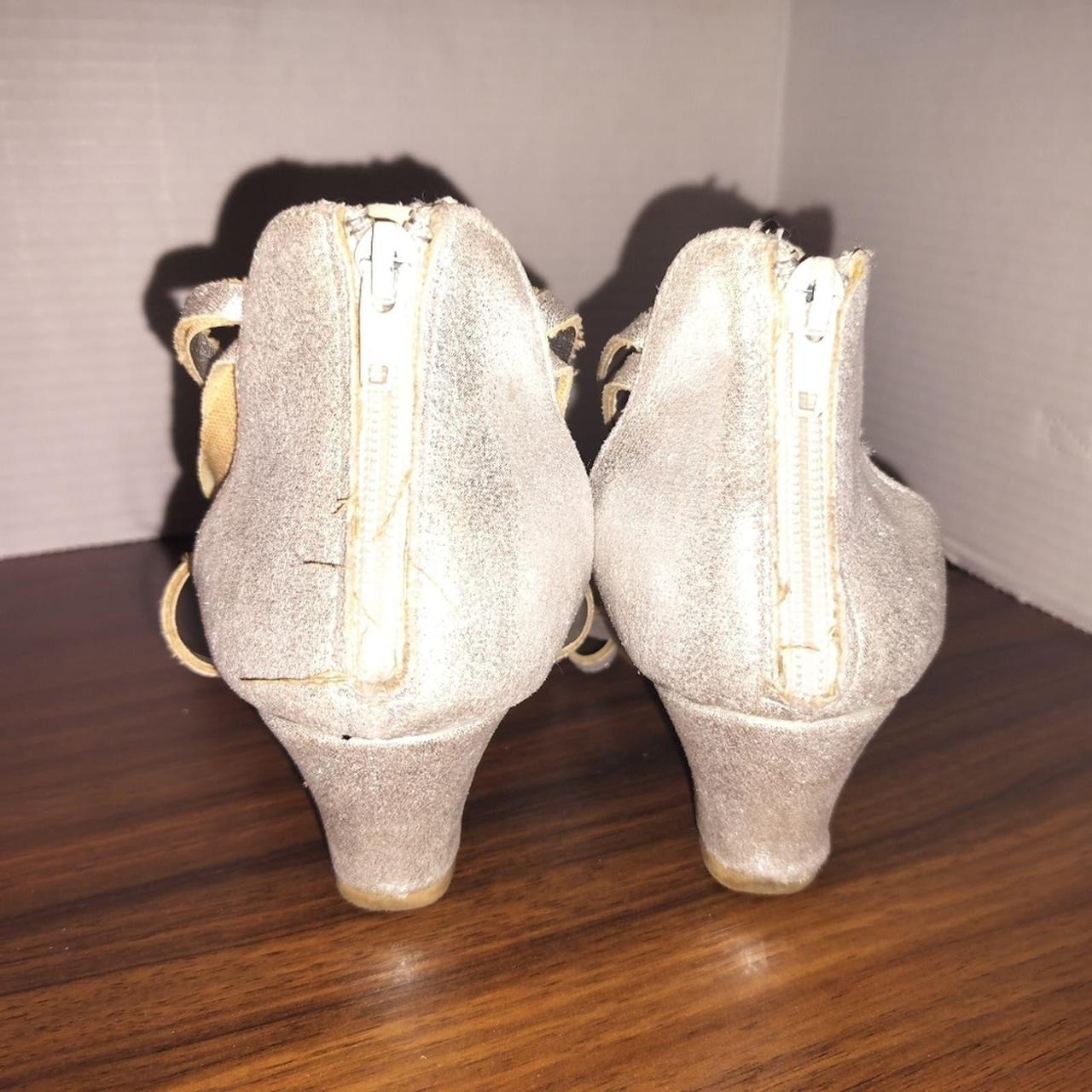 Silver Steve Madden Wedges in Size 5. These wedges... - Depop