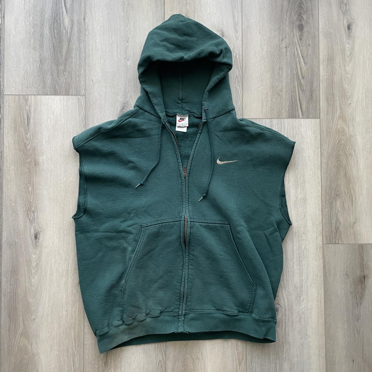 Cut off hoodie nike hotsell