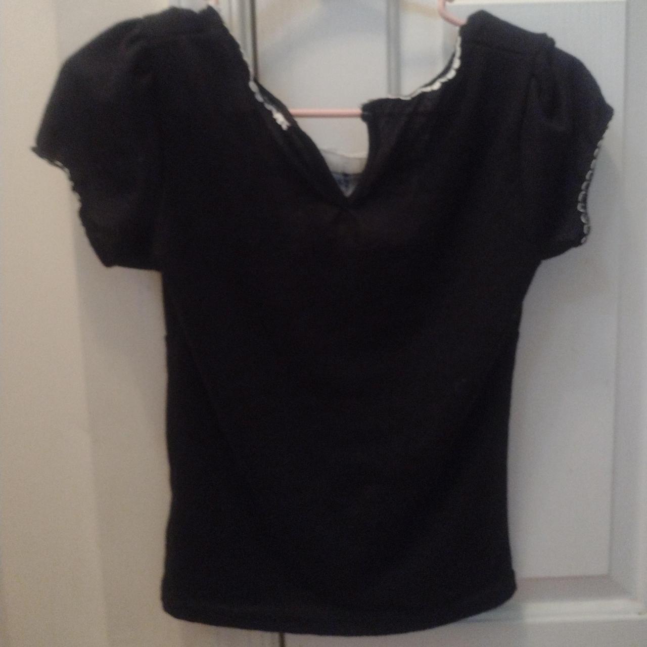 Milkmaid Lace Top - Can fit up to a women's XS to a... - Depop