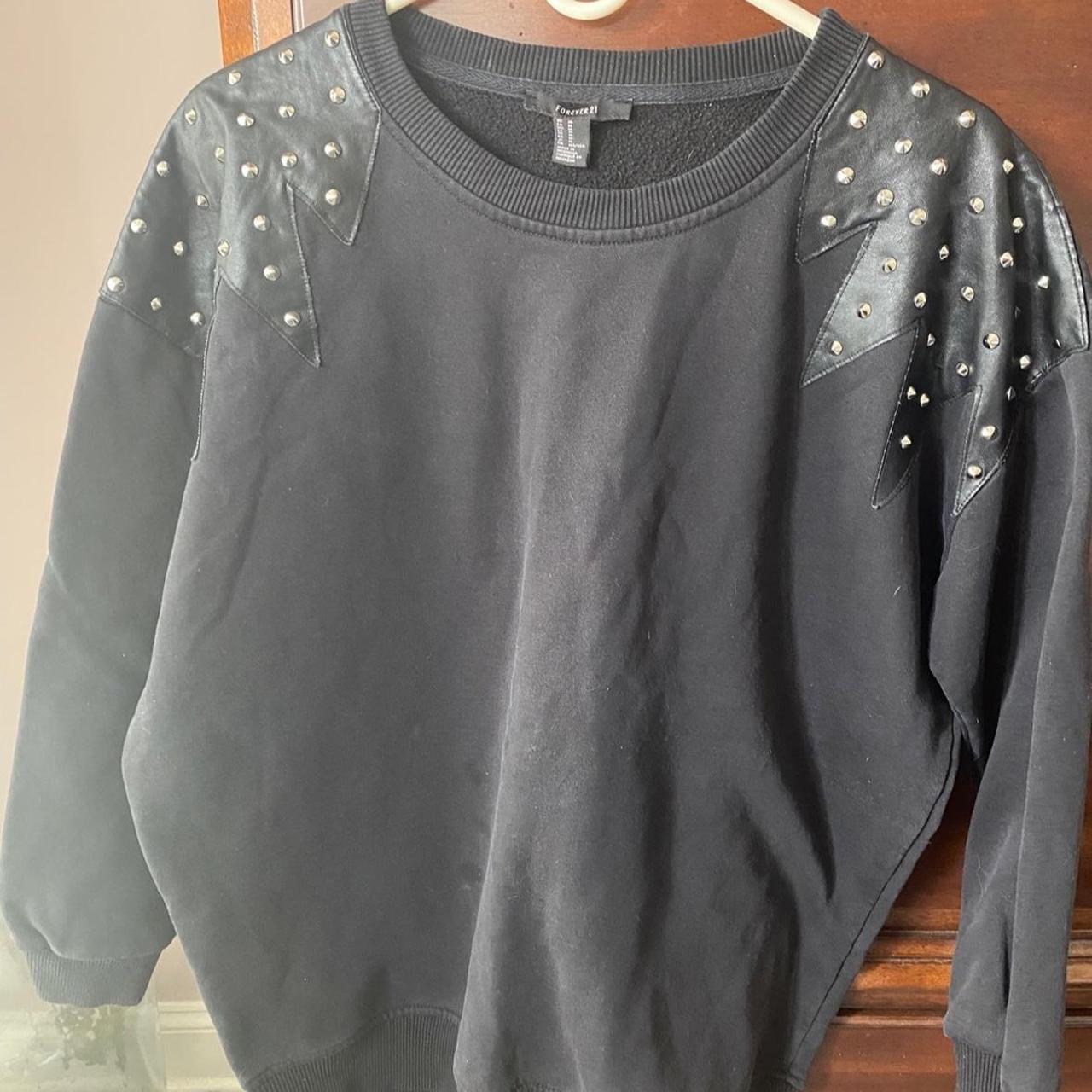 Oversized sweatshirt from Forever 21 with studded