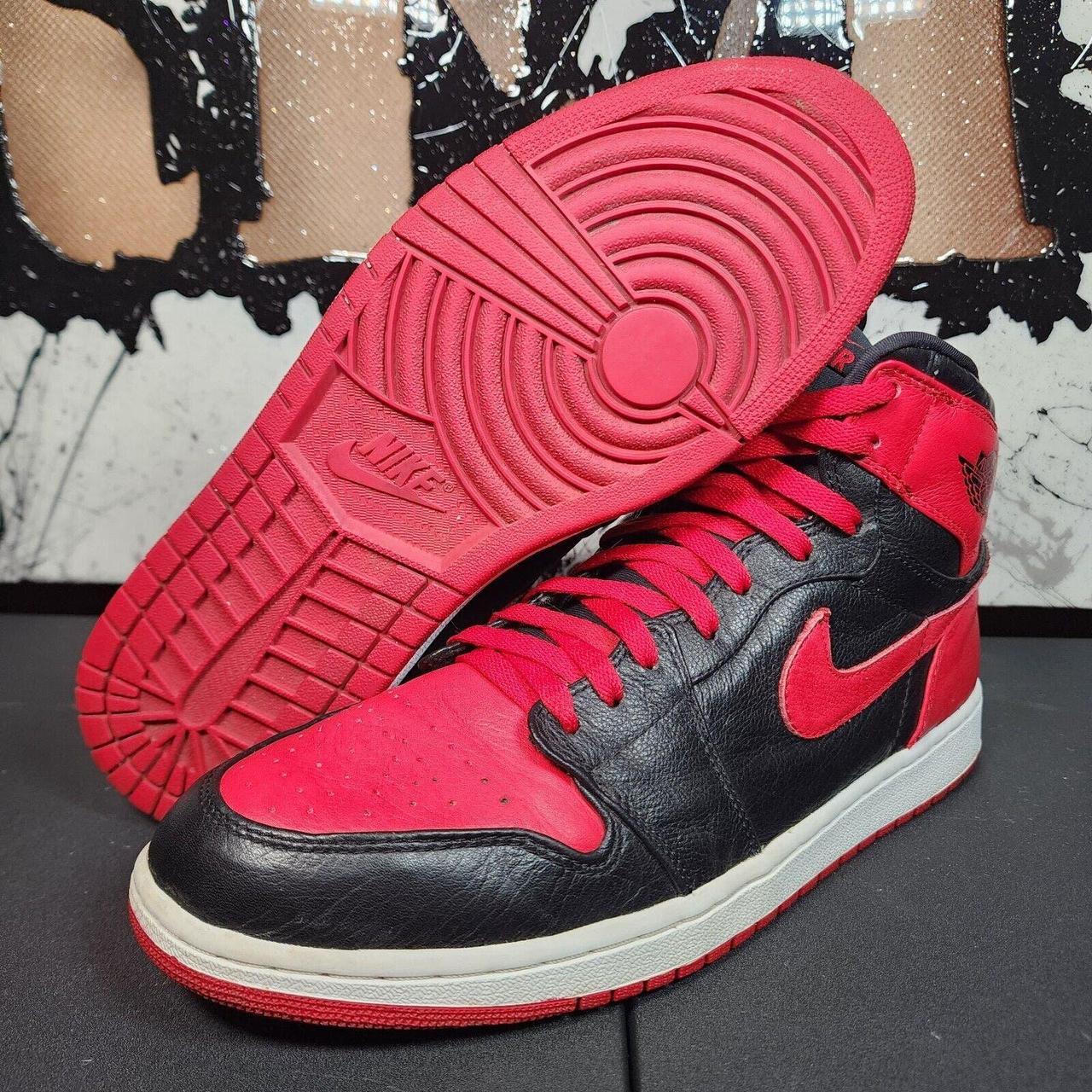 Men s Nike Air Jordan 1 Retro High OG BANNED 2011. Depop