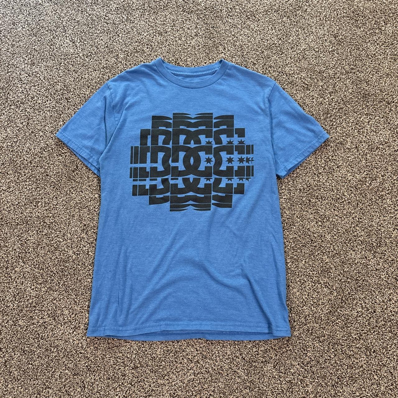 Dc shoes men's blue t-shirt