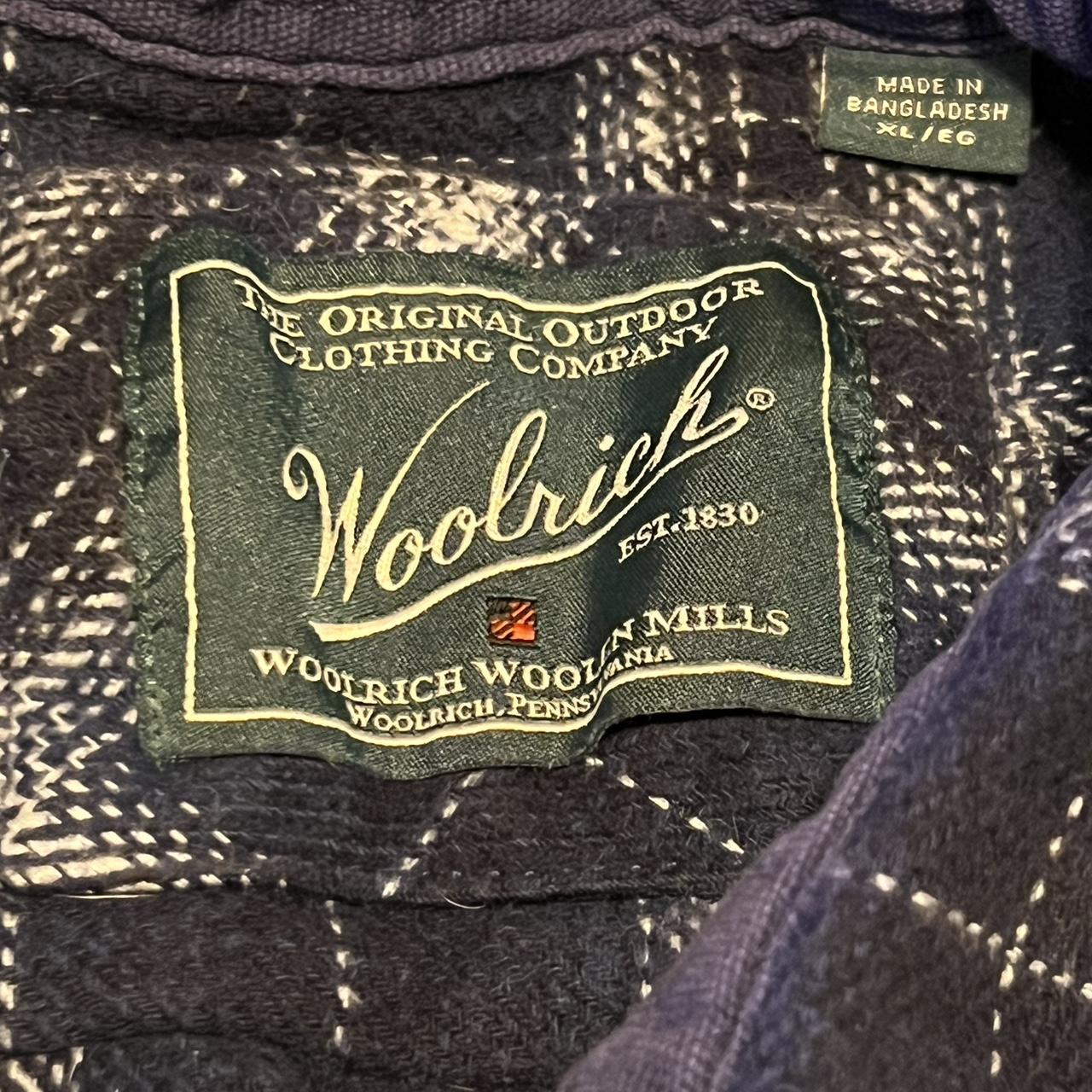 Woolrich flannel with pockets - Depop