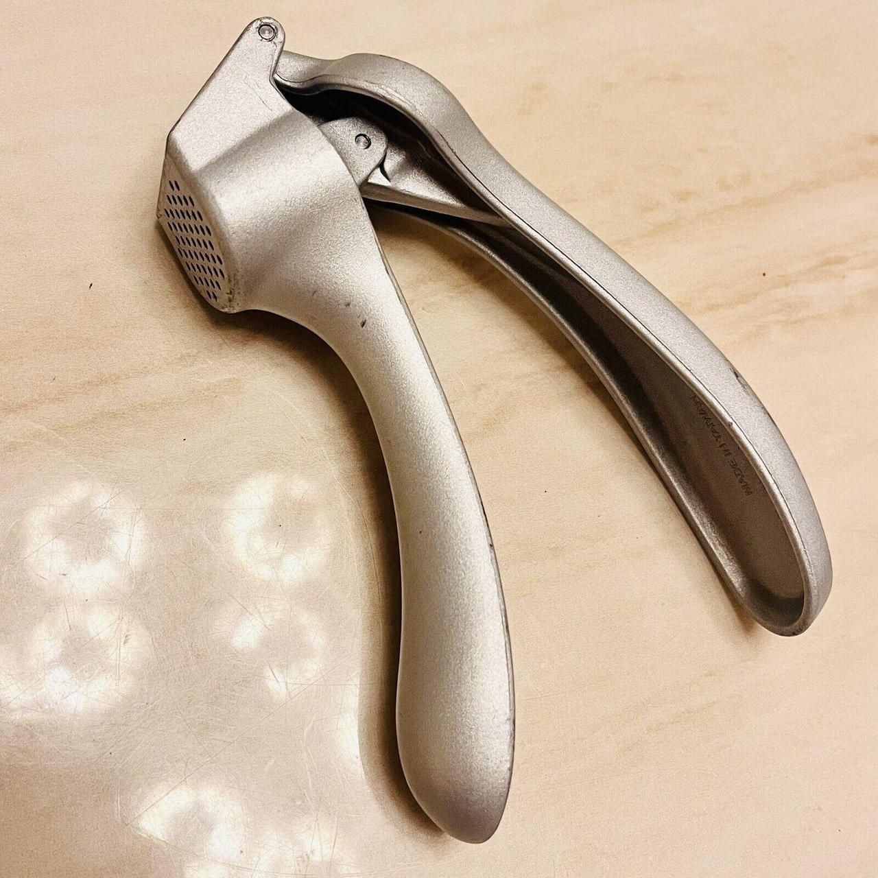 The Pampered Chef Garlic Press Silver Cast Aluminum... Depop