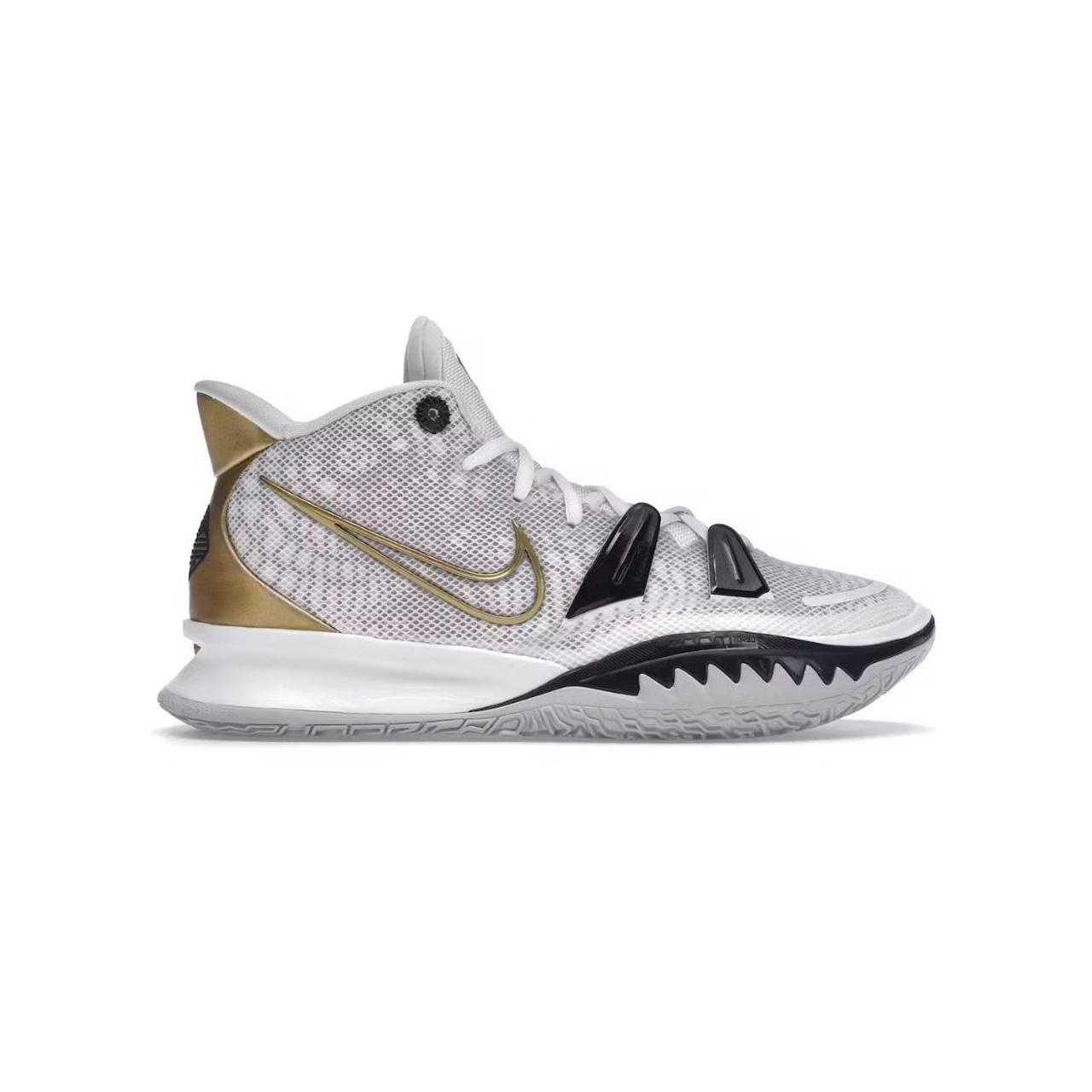 mens kyrie 7